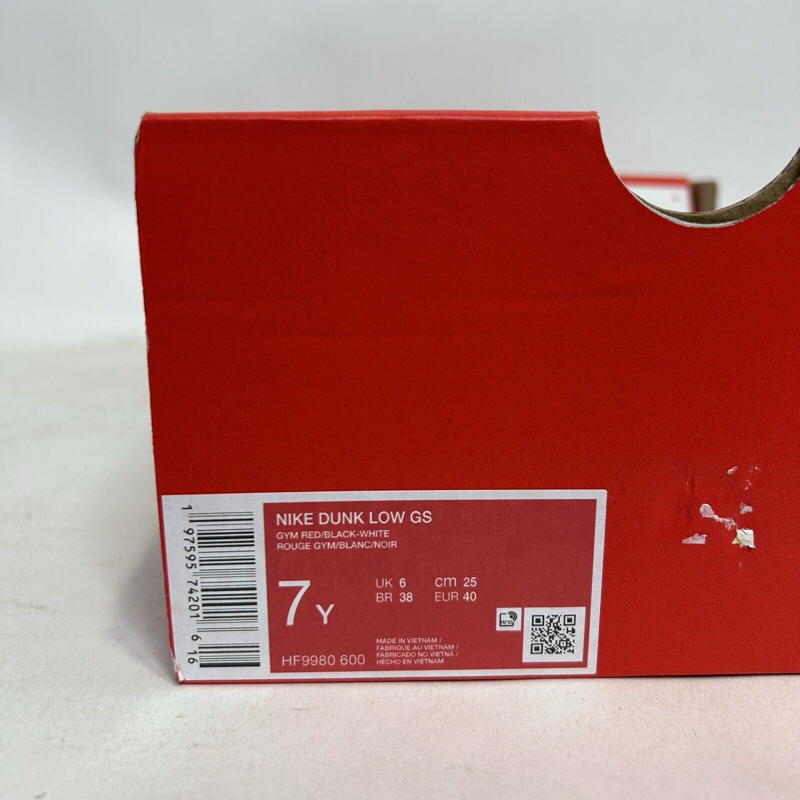 Nike Nike Dunk Low GS “Chicago Black Toe/White Gym Red" 2024 Size US 8.5 / IT 38.5 - 5 Thumbnail