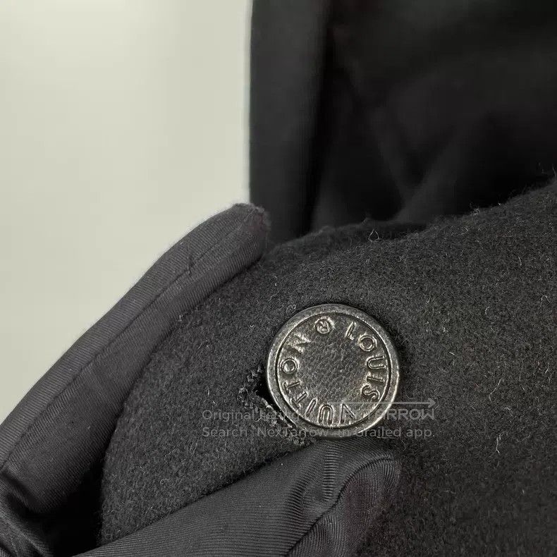 Louis Vuitton Louis Vuitton Black and grey lined presbyopic jacket Size US M / EU 48-50 / 2 - 6 Thumbnail