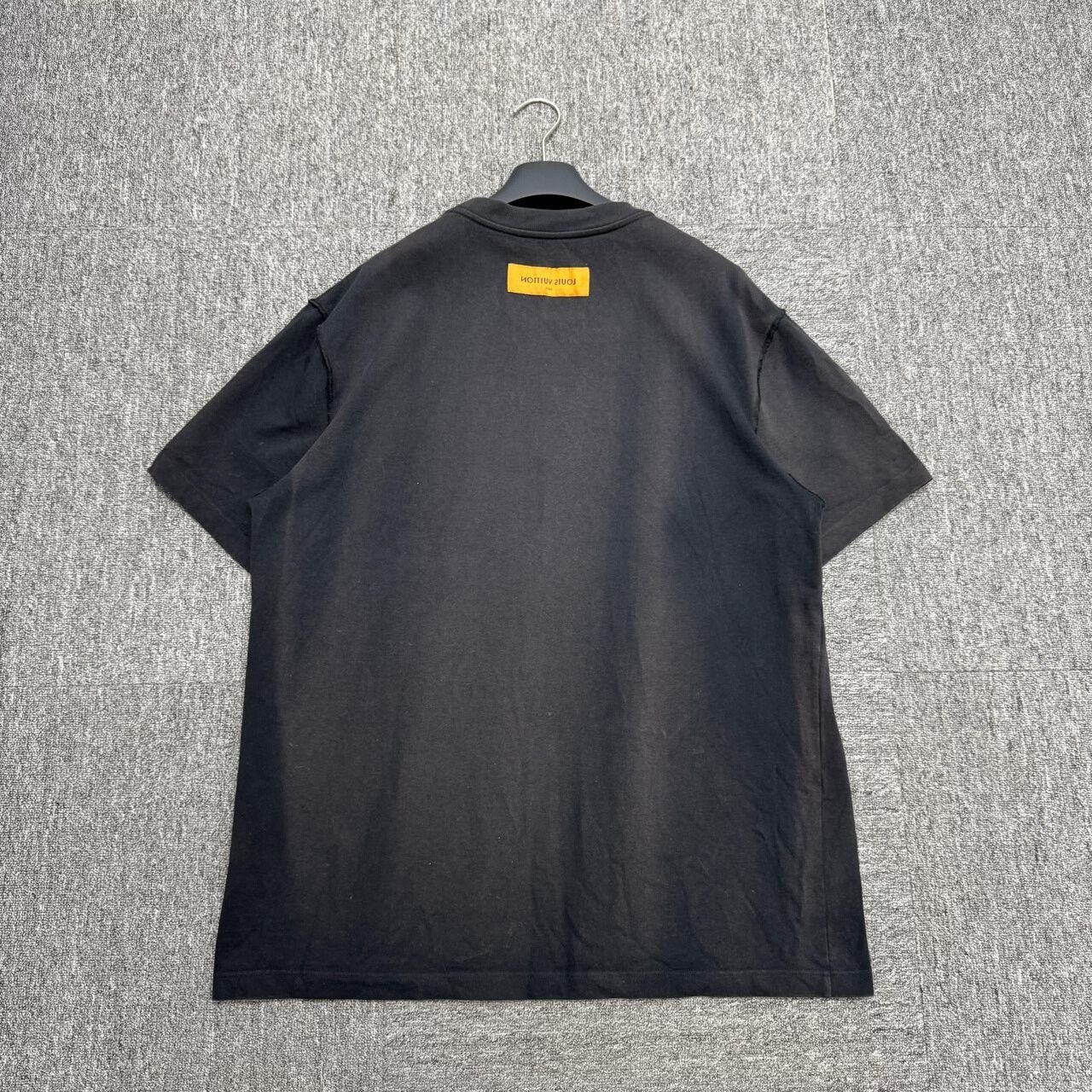 Louis Vuitton louis vuitton short sleeve pocket t-shirt. Size US L / EU 52-54 / 3 - 2 Thumbnail
