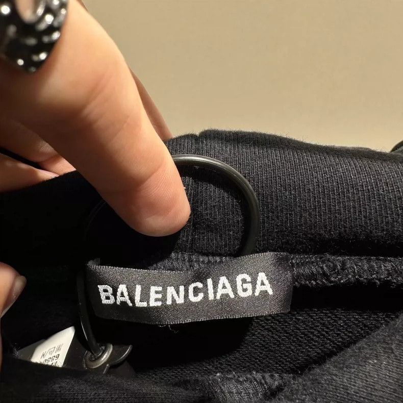Balenciaga Balenciaga Crew hoodie Size US M / EU 48-50 / 2 - 5 Thumbnail