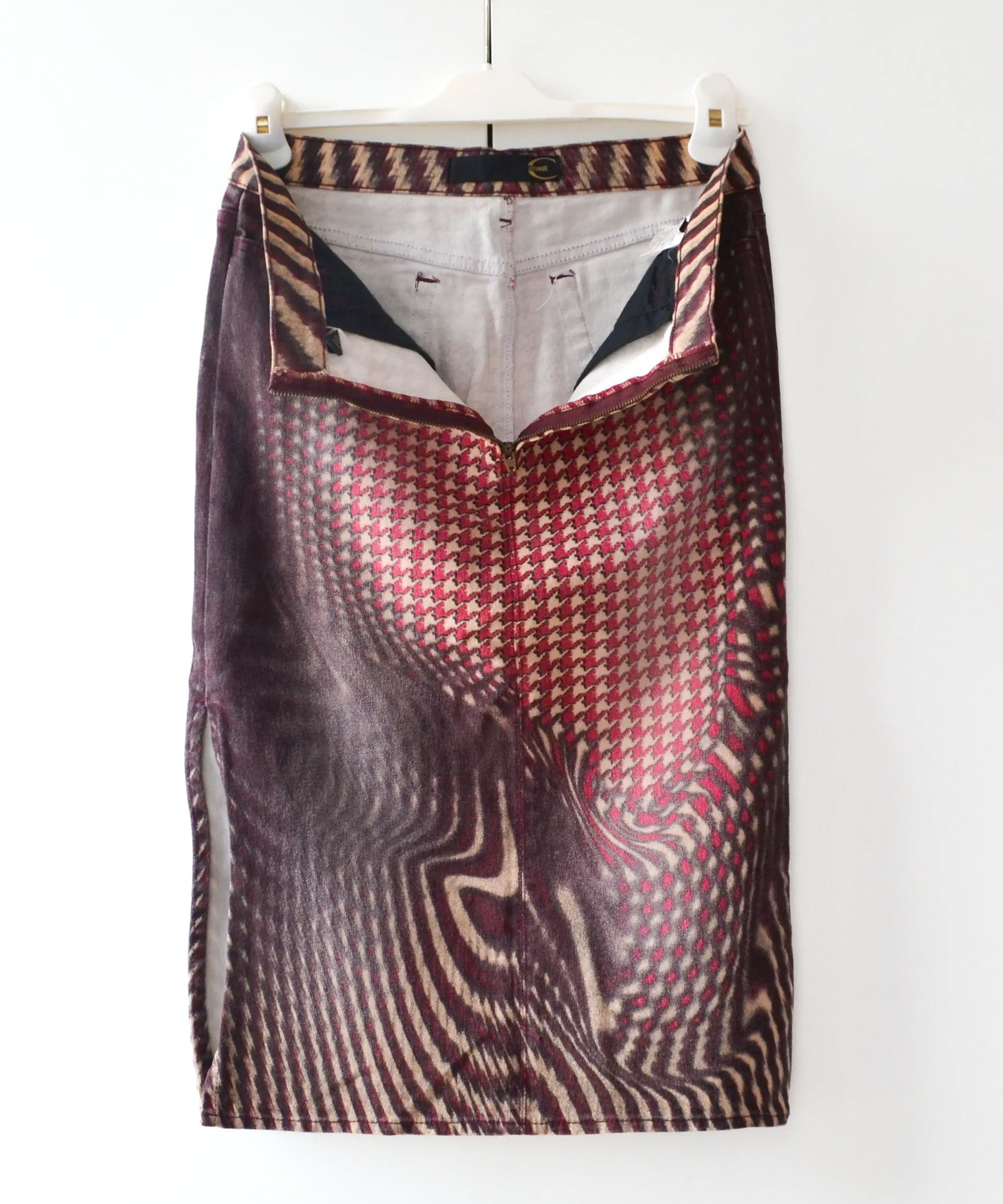 Just Cavalli ROBERTO CAVALLI Skirt Denim Abstract Print Jean 2001 Size 28" / US 6 / IT 42 - 3 Thumbnail