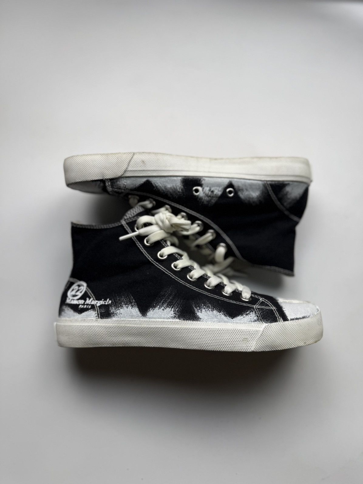 Maison Margiela Maison Margiela Tabi High Split Splatter Size US 7 / EU 40 - 1 Thumbnail