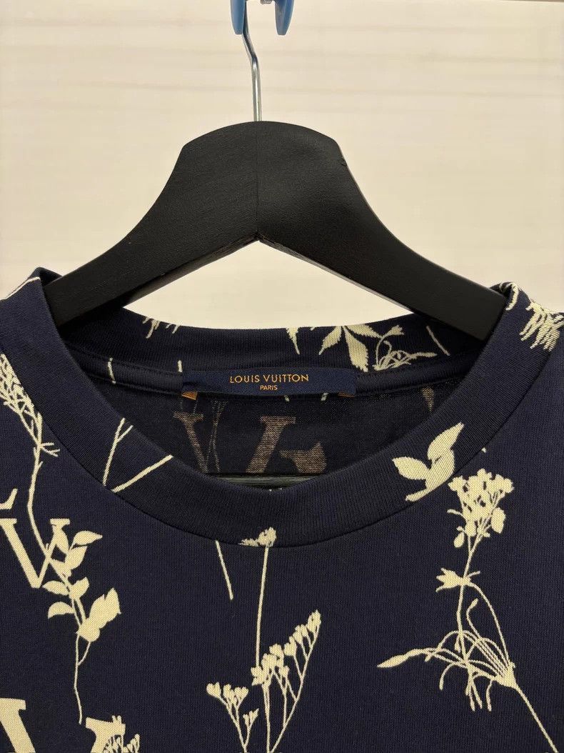 Louis Vuitton Louis Vuitton Short Sleeve Deep Blue T -2505 Size US S / EU 44-46 / 1 - 3 Thumbnail