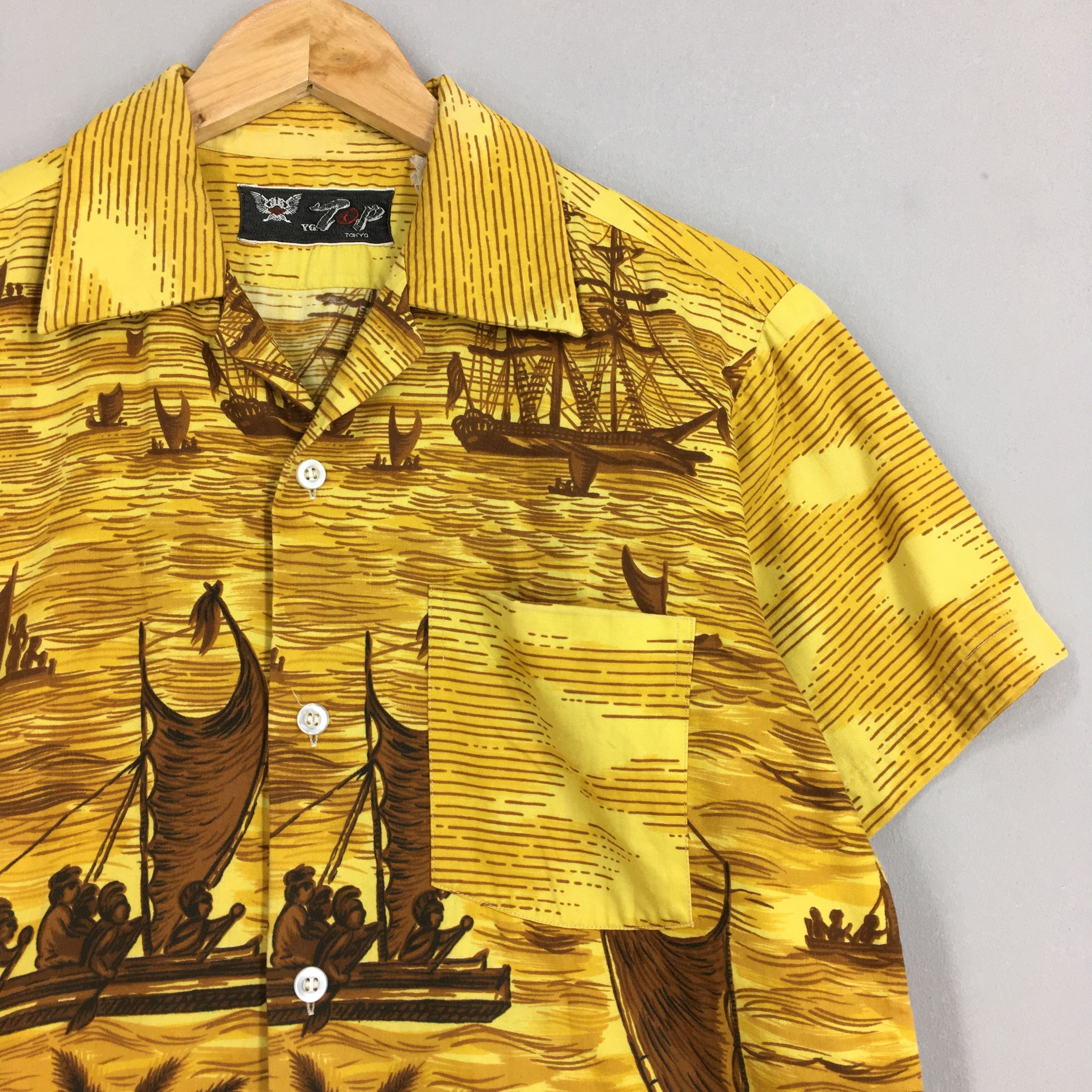 Other Hawaiian Coconut Tree Ocean View Yellow Button Up Medium Size US M / EU 48-50 / 2 - 2 Thumbnail