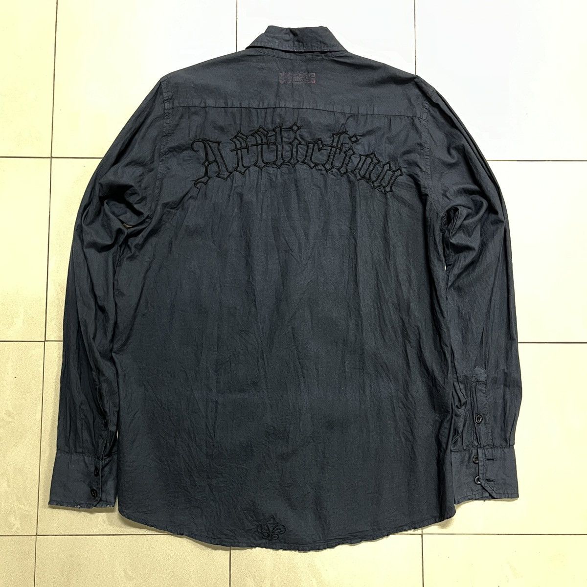 Affliction × Vintage Rare Affliction Black On Black Logo Shirt Size US L / EU 52-54 / 3 - 13 Thumbnail