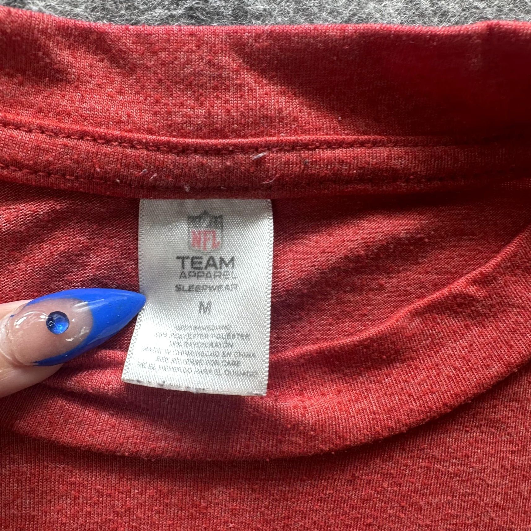 Logo 7 Atlanta Falcons Shirt Mens Medium Red Graphic Tee Logo Football Team Crewneck Size US M / EU 48-50 / 2 - 4 Thumbnail