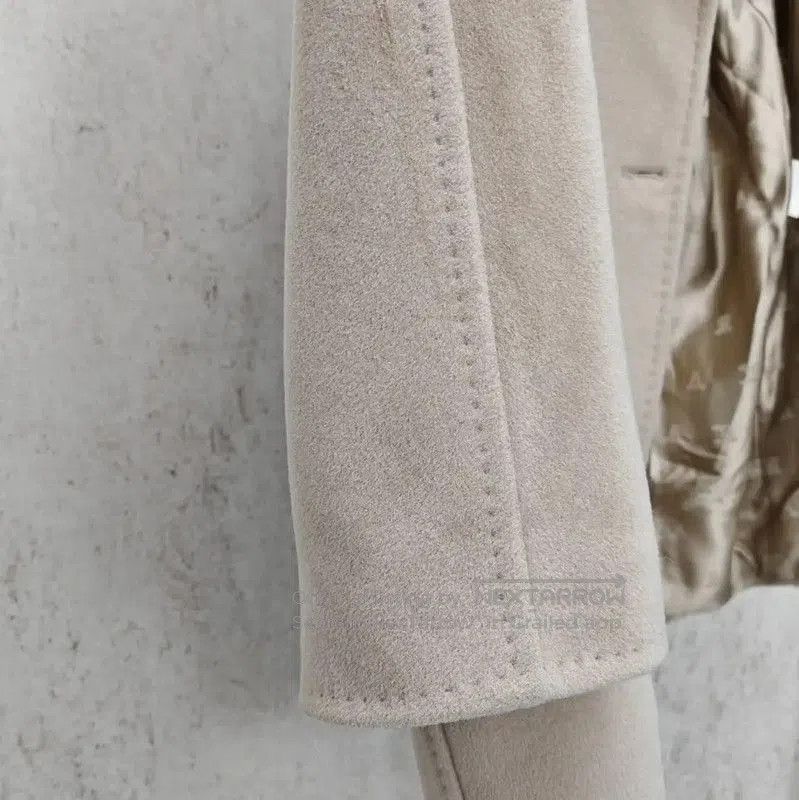 Max Mara MaxMara Beige Cashmere Women's Short Coat . Size L / US 10 / IT 46 - 4 Thumbnail