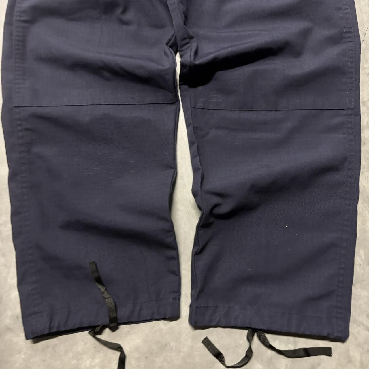 Japanese Brand × Vintage Crazy Vintage Y2K/2000s Baggy Navy Blue Skater Cargo Pants! Size US 33 - 6 Thumbnail