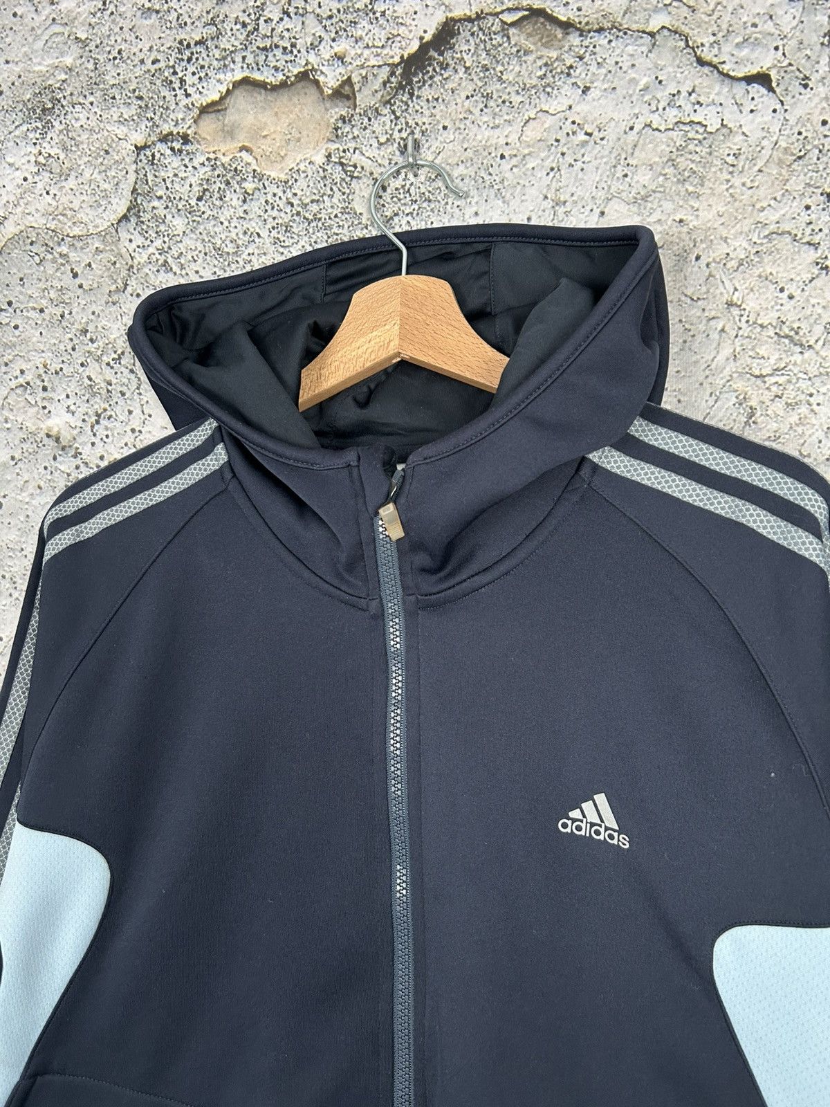 Adidas Vintage Adidas Zip Sweatshirt Streetwear Blue Sportswear Zip Size US L / EU 52-54 / 3 - 3 Thumbnail