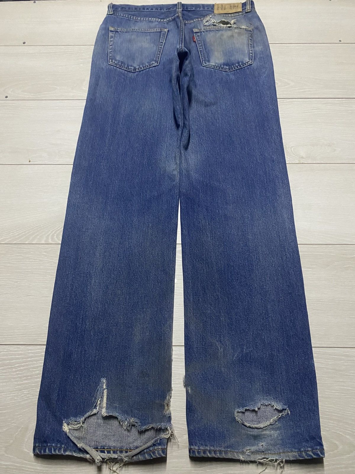 Undercover × Uniqlo Vintage Warehouse & co Mud Wash Distressed Loose Jeans Size US 33 - 2 Thumbnail
