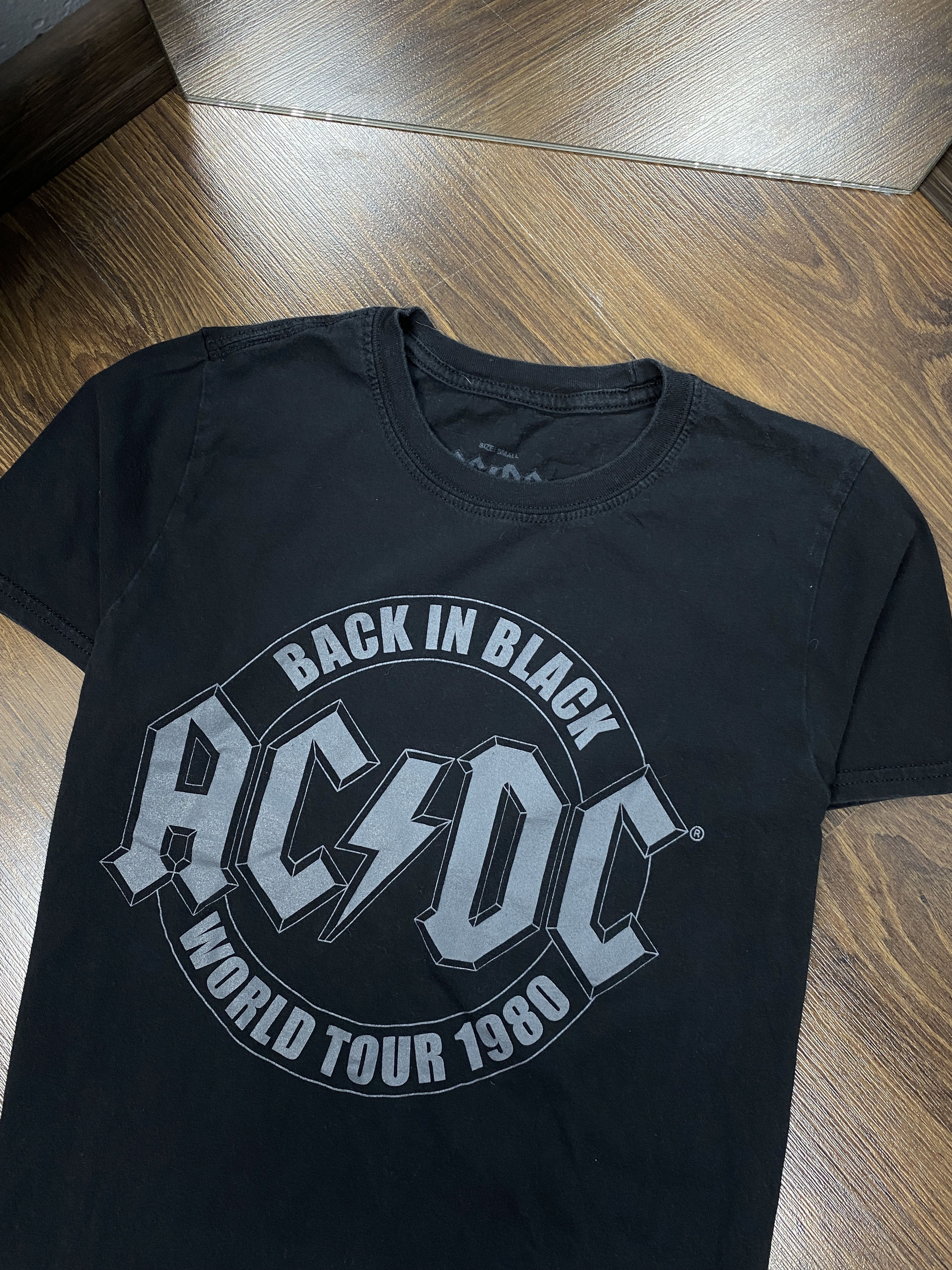 AC/DC Ac/Dc Back in Black Mens Rock Band T-Shirt Size US S / EU 44-46 / 1 - 2 Thumbnail