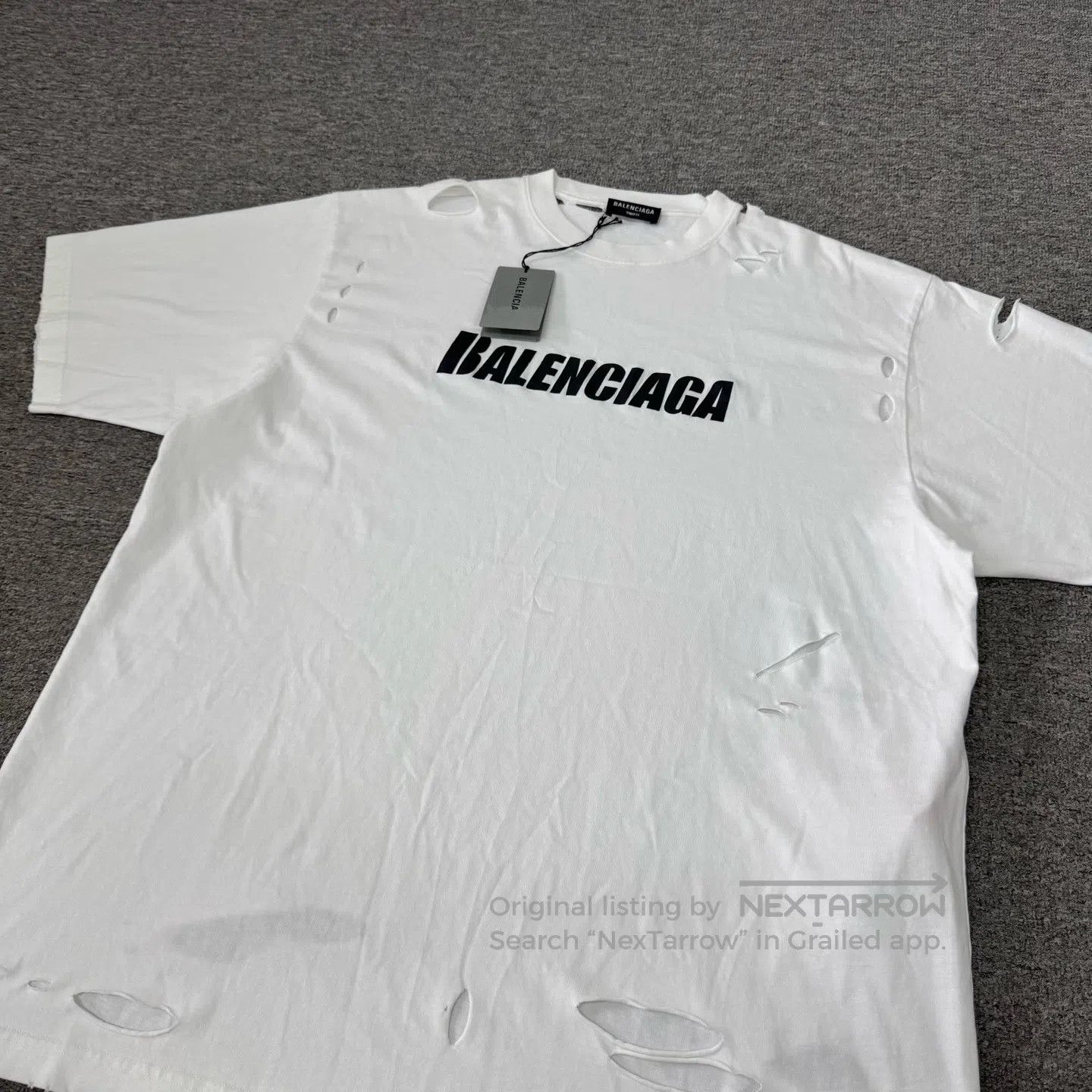 Balenciaga Balenciaga Damaged front chest logo short-sleeve T-shirt| Size US S / EU 44-46 / 1 - 3 Thumbnail