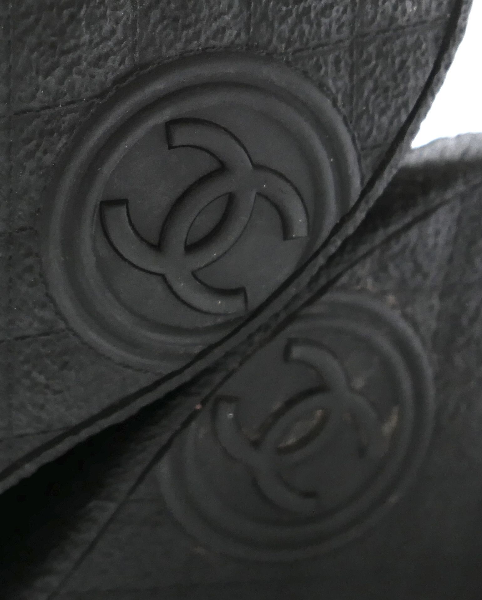 Chanel Chanel CC Logo Shearling Lined Mukluk Boots Size US 7.5 / IT 37.5 - 7 Thumbnail