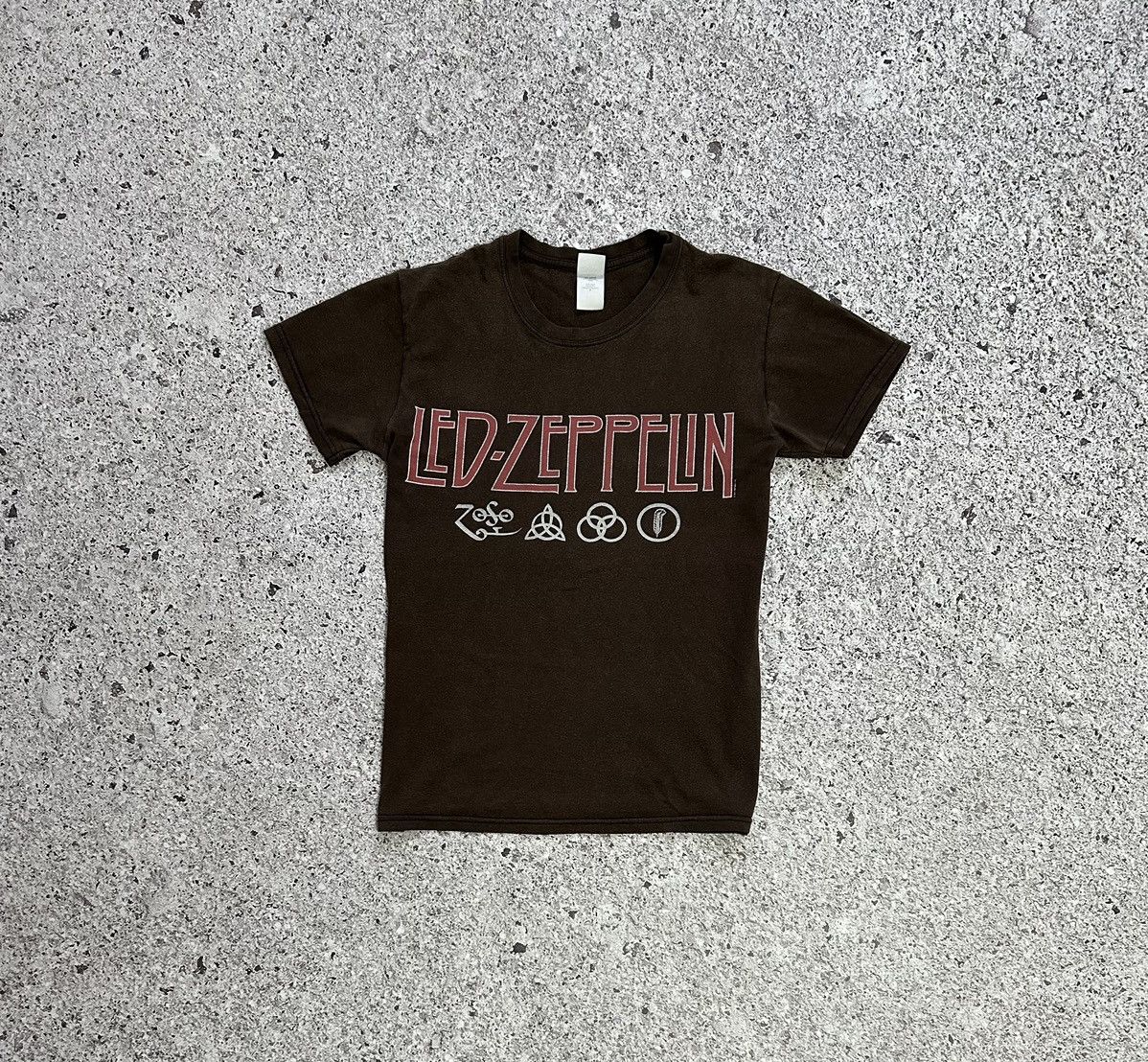 Band Tees Vintage Led Zeppelin 2011 Rock Band T-Shirt Size US S / EU 44-46 / 1 - 2 Thumbnail