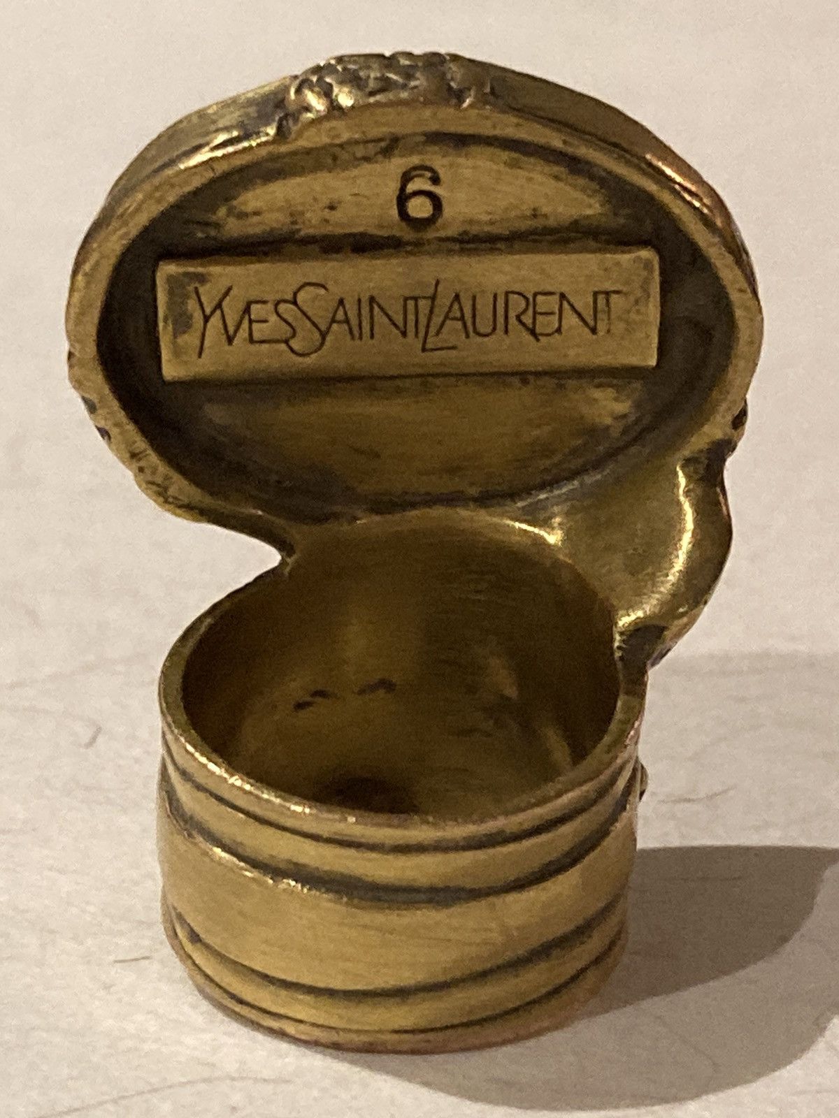 Saint Laurent Paris Yves Saint Laurent Size ONE SIZE - 4 Thumbnail