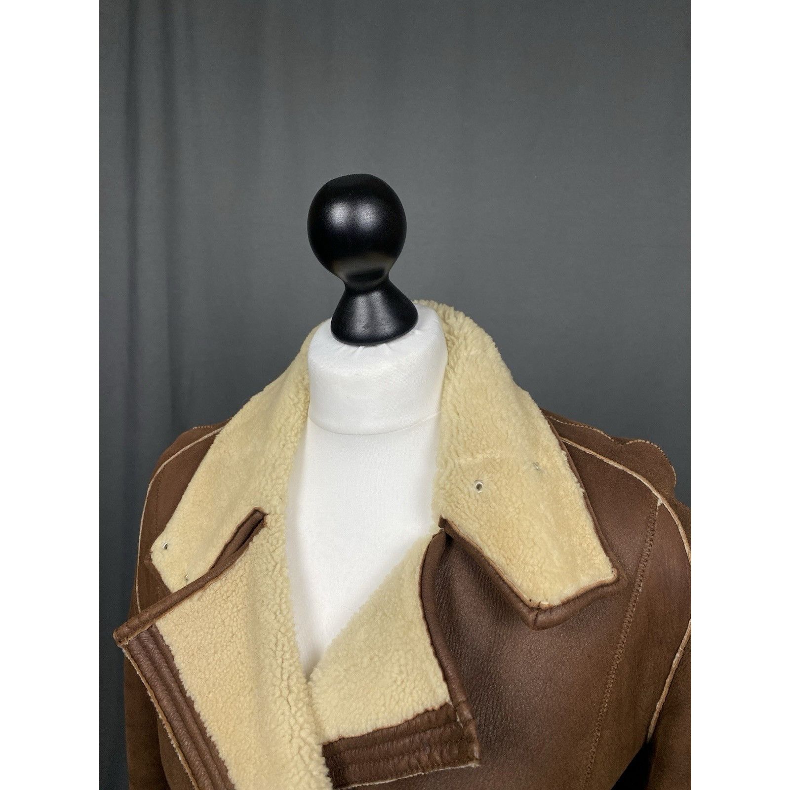 Versace Versus Versace Vintage Brown Shearling Belted Biker Jacket S Size S / US 4 / IT 40 - 5 Thumbnail