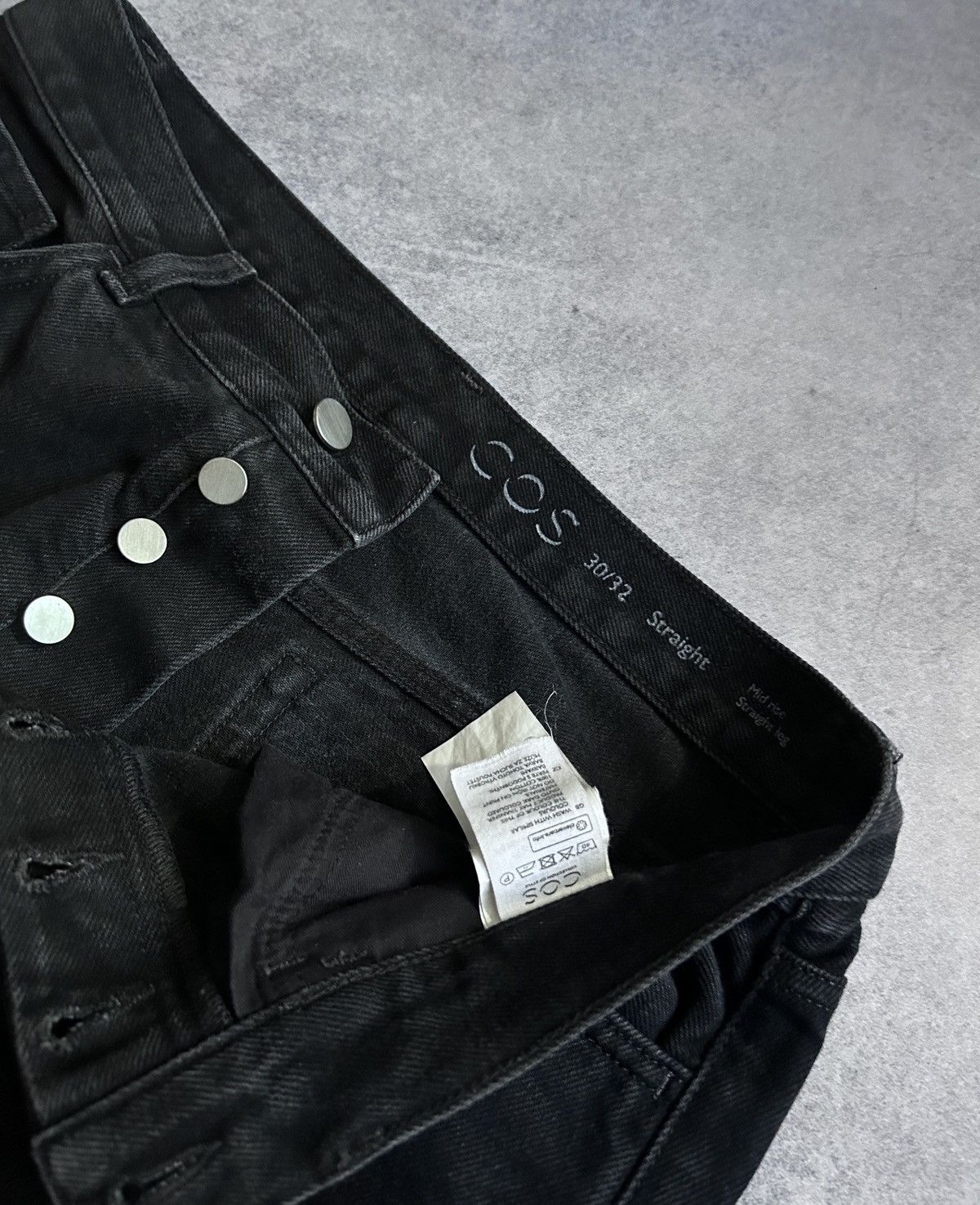 Cos Cos black denim’s straight jeans mens 30/32 Size US 31 - 5 Thumbnail