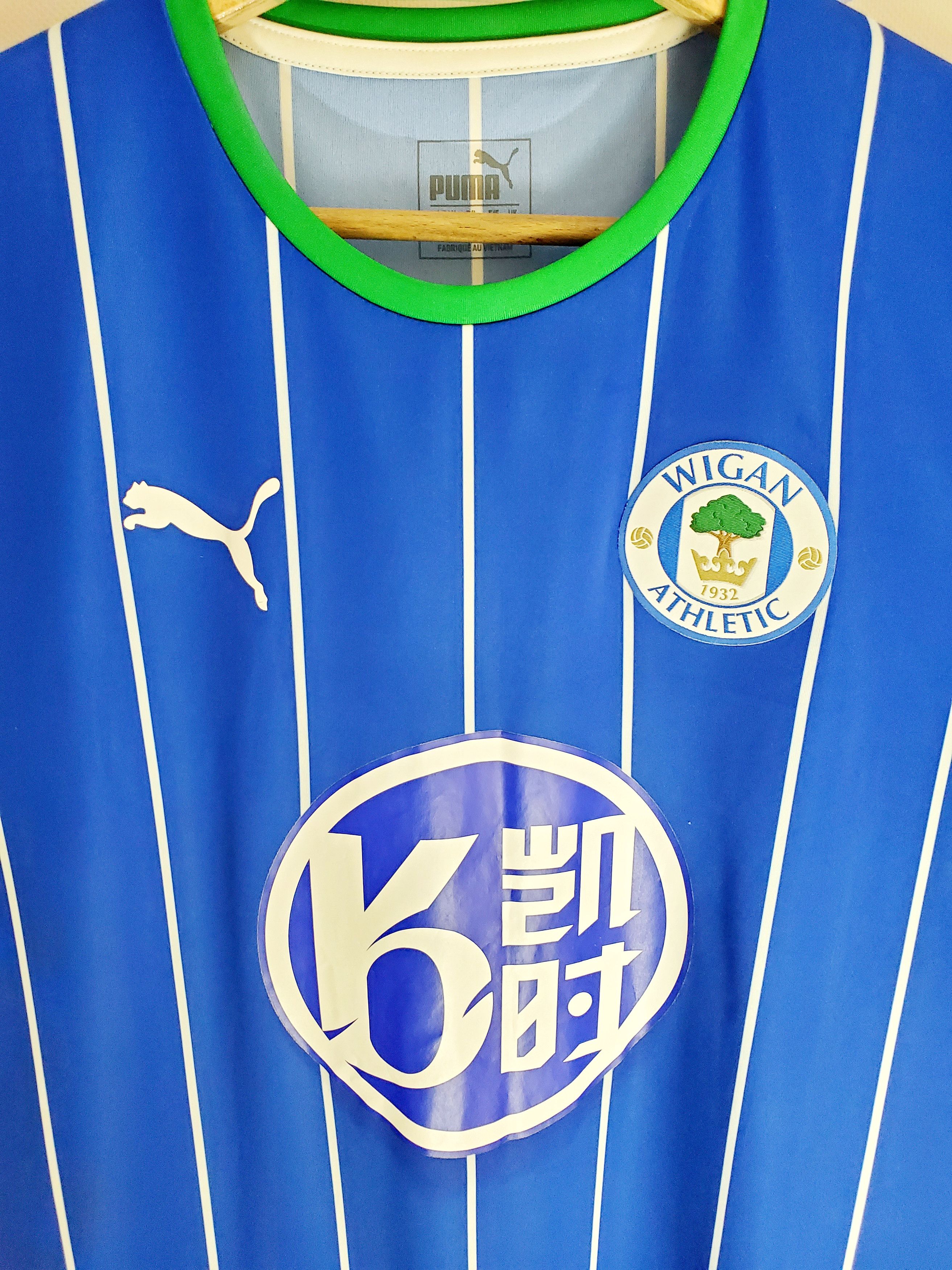 Puma Wigan Athletic Home soccer jersey 2019/20 New condition L Size US L / EU 52-54 / 3 - 2 Thumbnail