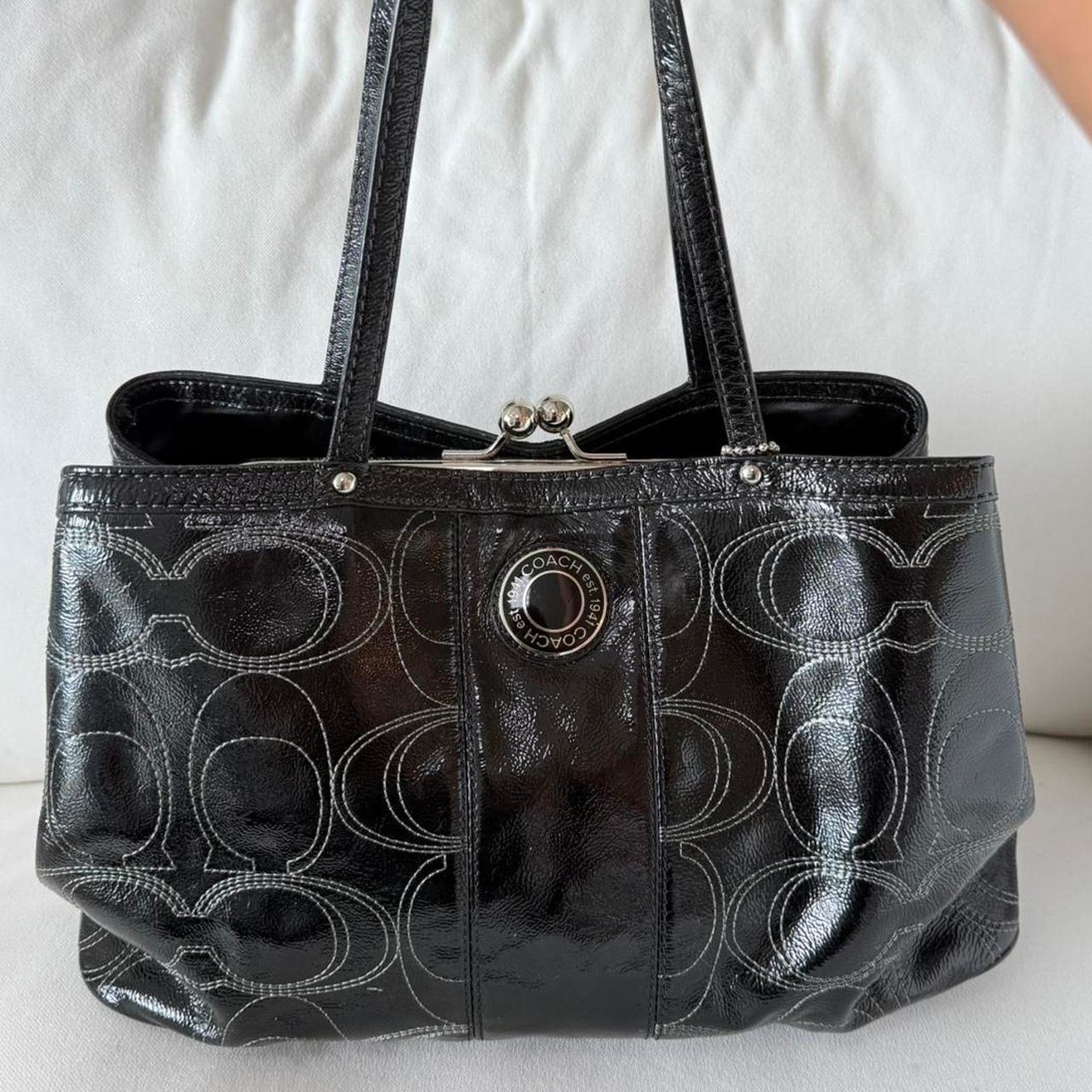 Coach Authentic coach black patent leather shoulder bag Size ONE SIZE - 6 Thumbnail