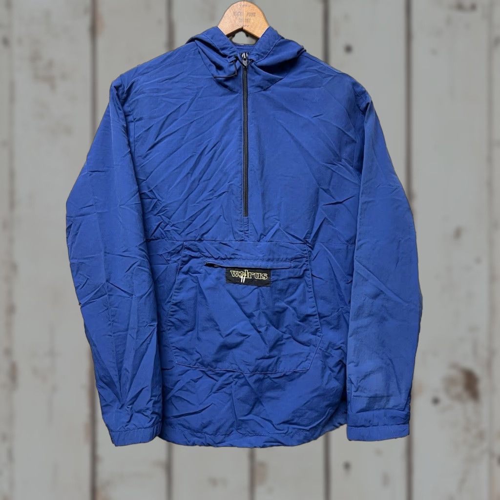 Vintage VINTAGE Walrus Anarack Nylon Pullover 1/4 Zip Hooded Windbreaker Jacket Mens Small Blue Size US S / EU 44-46 / 1 - 1 Thumbnail