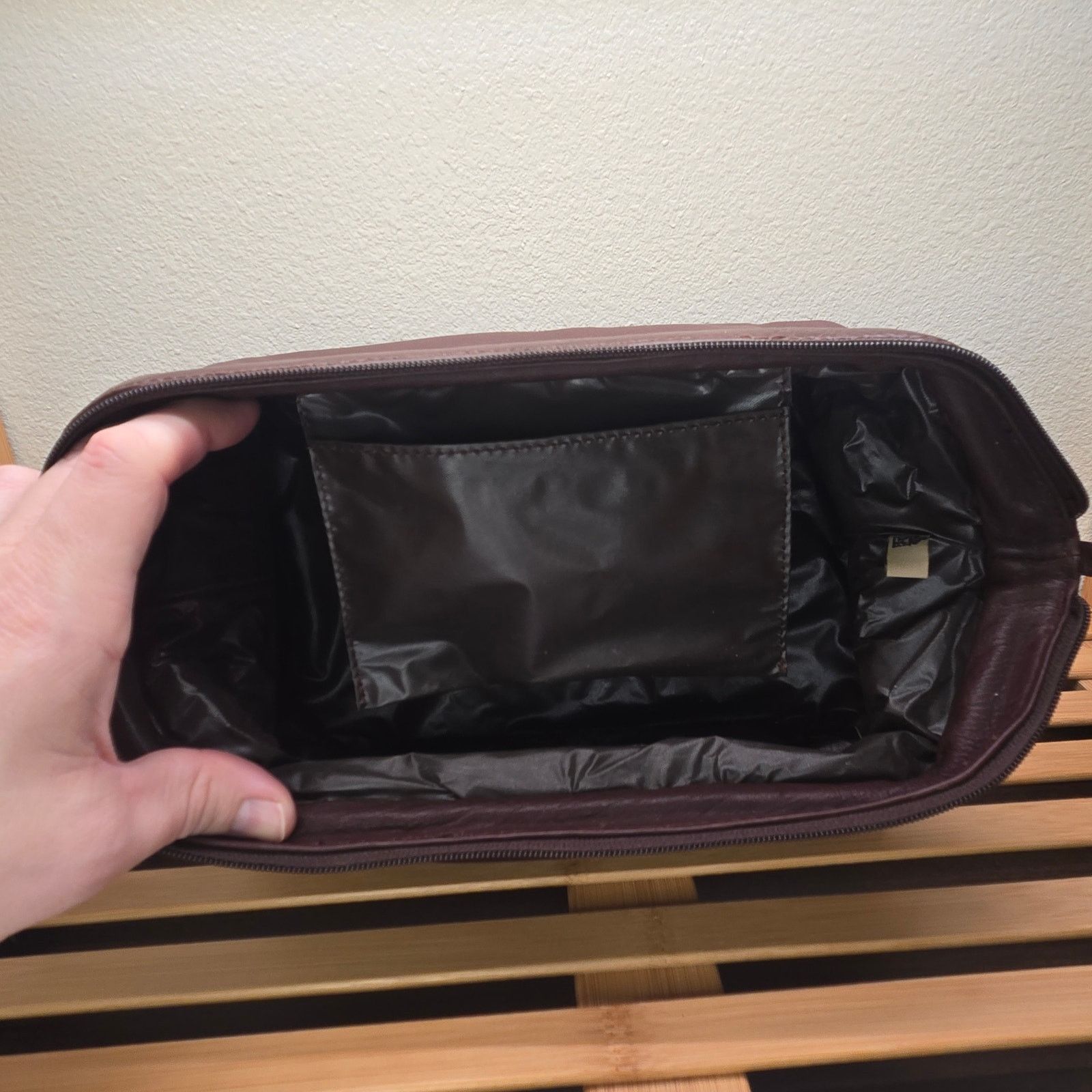 Vintage Vintage Private Label Dark Brown Grain Leather Toiletry Bag Size ONE SIZE - 9 Thumbnail