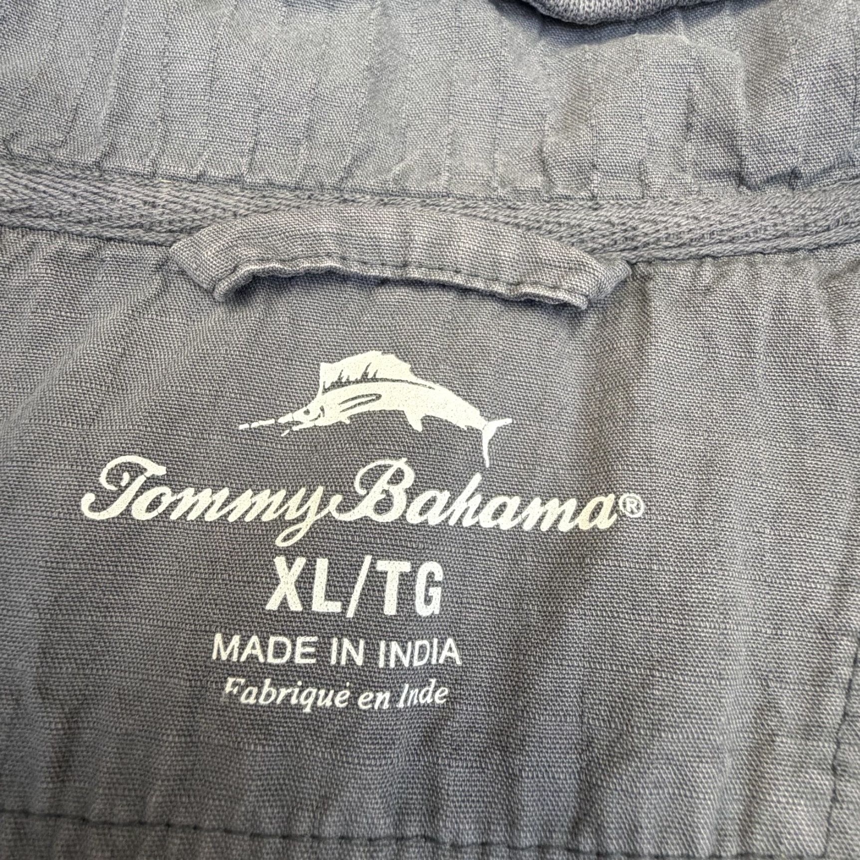 Tommy Bahama Tommy Bahama Sweater Mens XL Gray Quarter Zip Mock Neck Pullover Logo Knit Top Size US XL / EU 56 / 4 - 4 Thumbnail