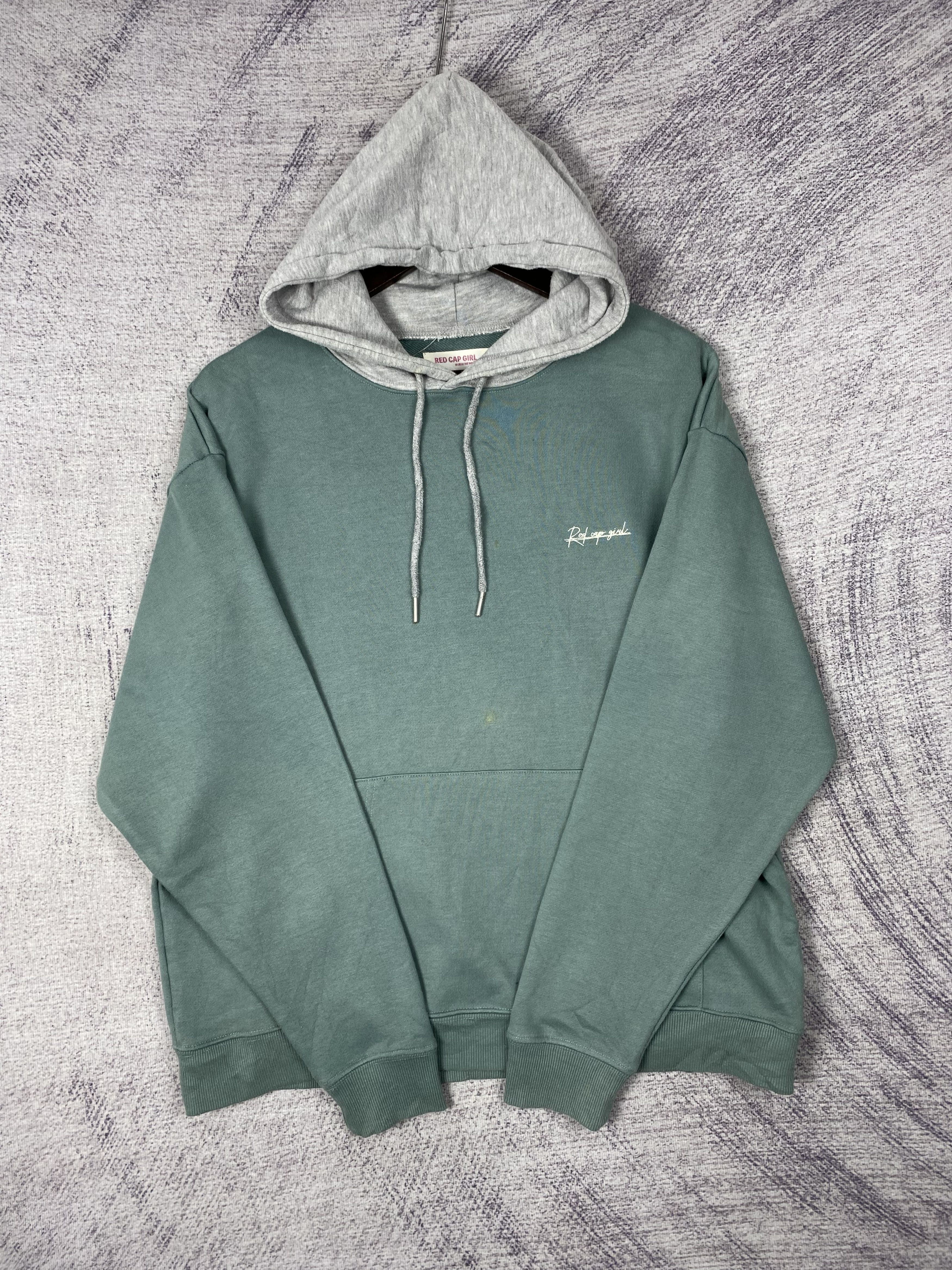 Japanese Brand Vintage Red Cap Girl Pullover Hoodies Size US M / EU 48-50 / 2 - 4 Thumbnail