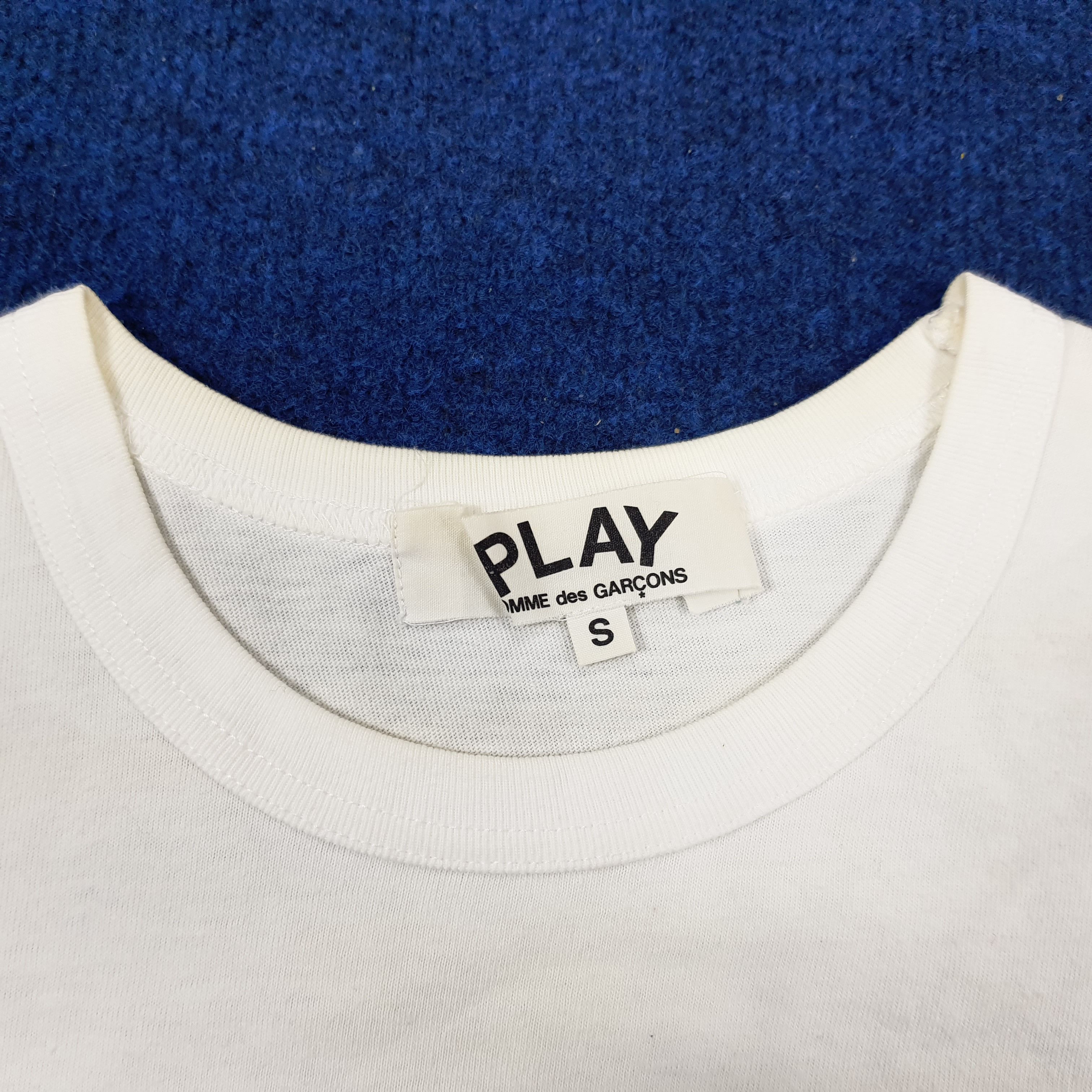 Comme des Garcons PLAY × Vintage Vintage Comme Des Garcons Play Japanese Brand T-shirt Size XS / US 0-2 / IT 36-38 - 4 Thumbnail