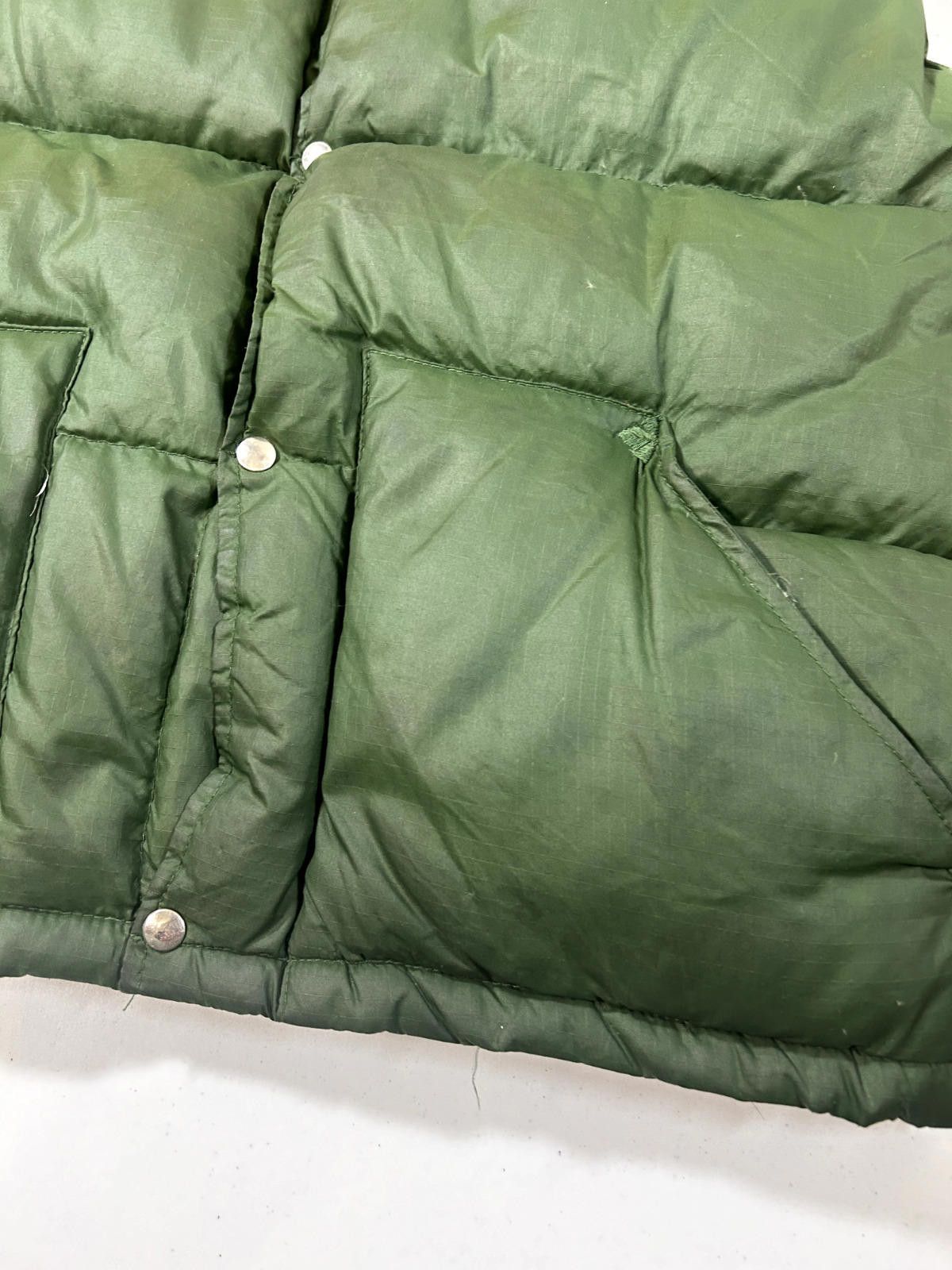 The North Face Vintage 70s North Face Earth Tone Full Button Up Puffer Vest Size US S / EU 44-46 / 1 - 7 Thumbnail