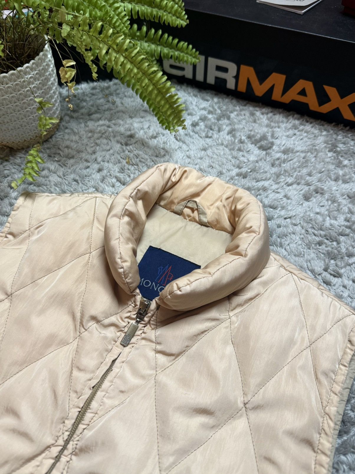 Moncler 90s Moncler Rare Vest Puffer Vintage Luxury Drip Streetwear Size US M / EU 48-50 / 2 - 4 Thumbnail