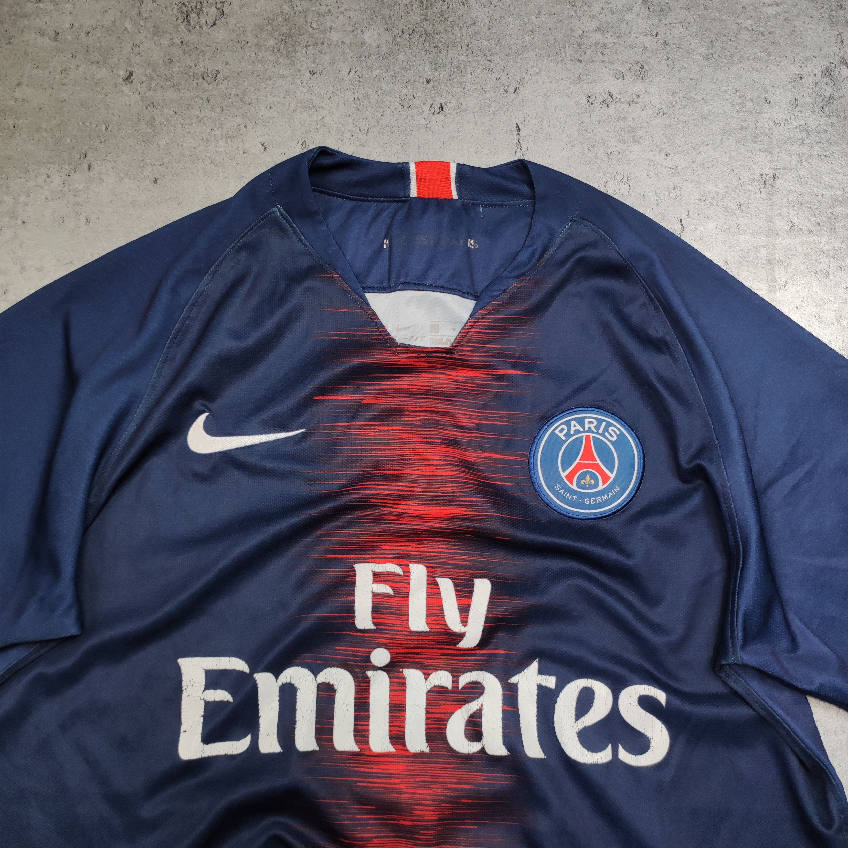 Nike RARE PSG Paris Saint Germain x Nike #7 Mbappe Jersey 2019 Size US M / EU 48-50 / 2 - 5 Thumbnail