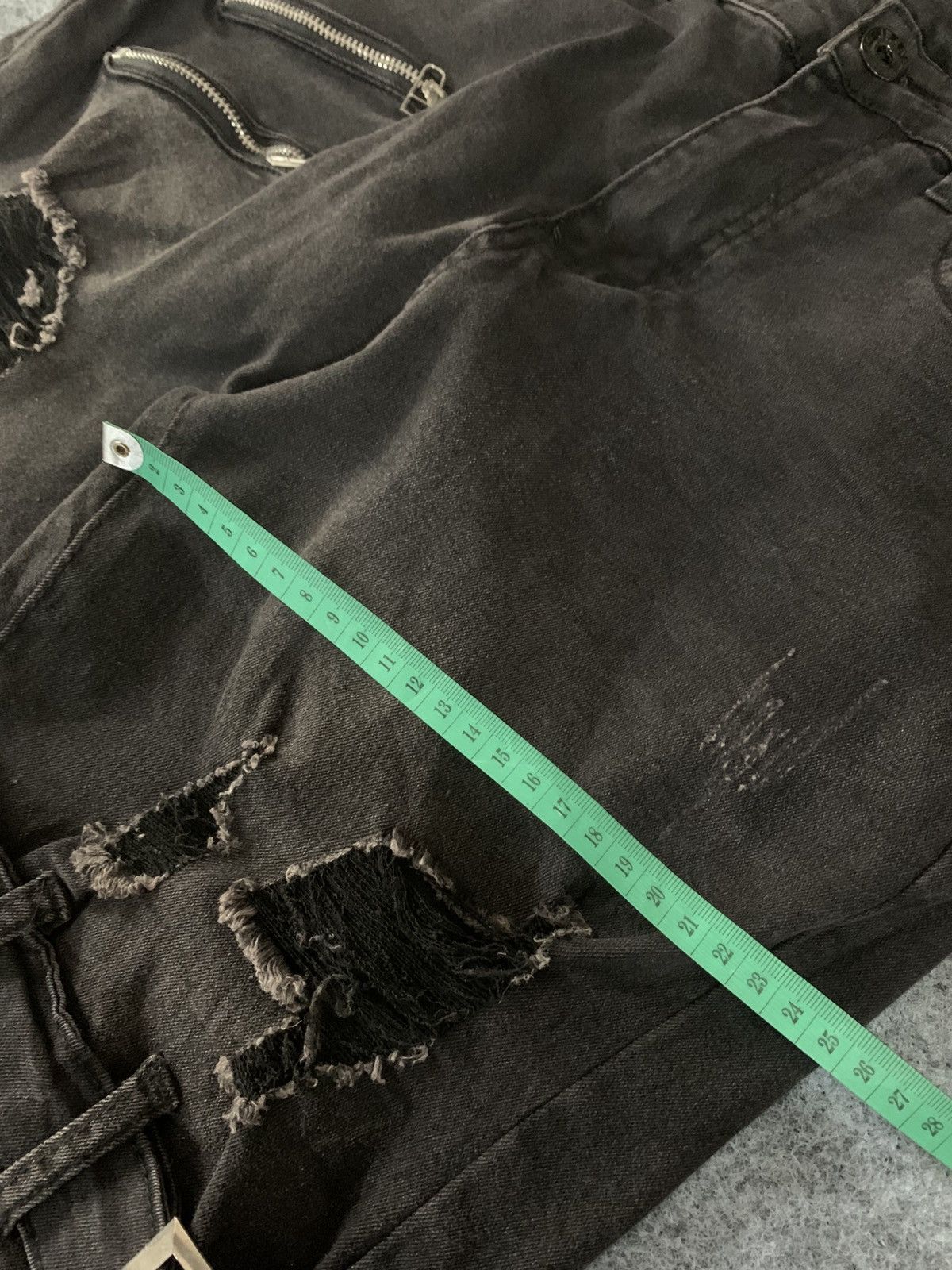 Japanese Brand Vintage Bondage Faded Punk style Size US 28 / EU 44 - 9 Thumbnail