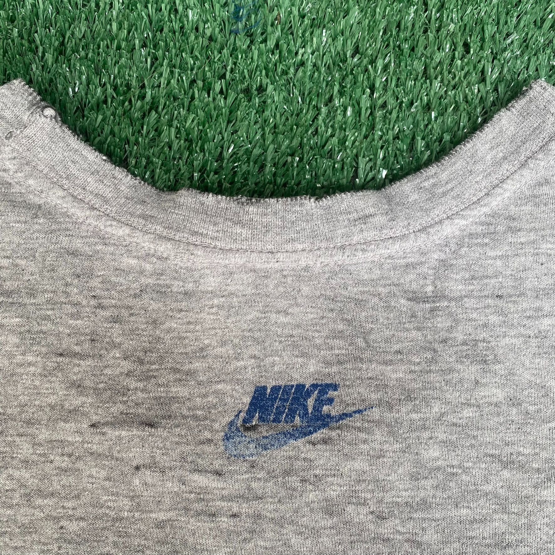 Nike Vintage Y2K Nike Cortez Shirt Retro Sneaker Logo Tee Size US XL / EU 56 / 4 - 6 Thumbnail