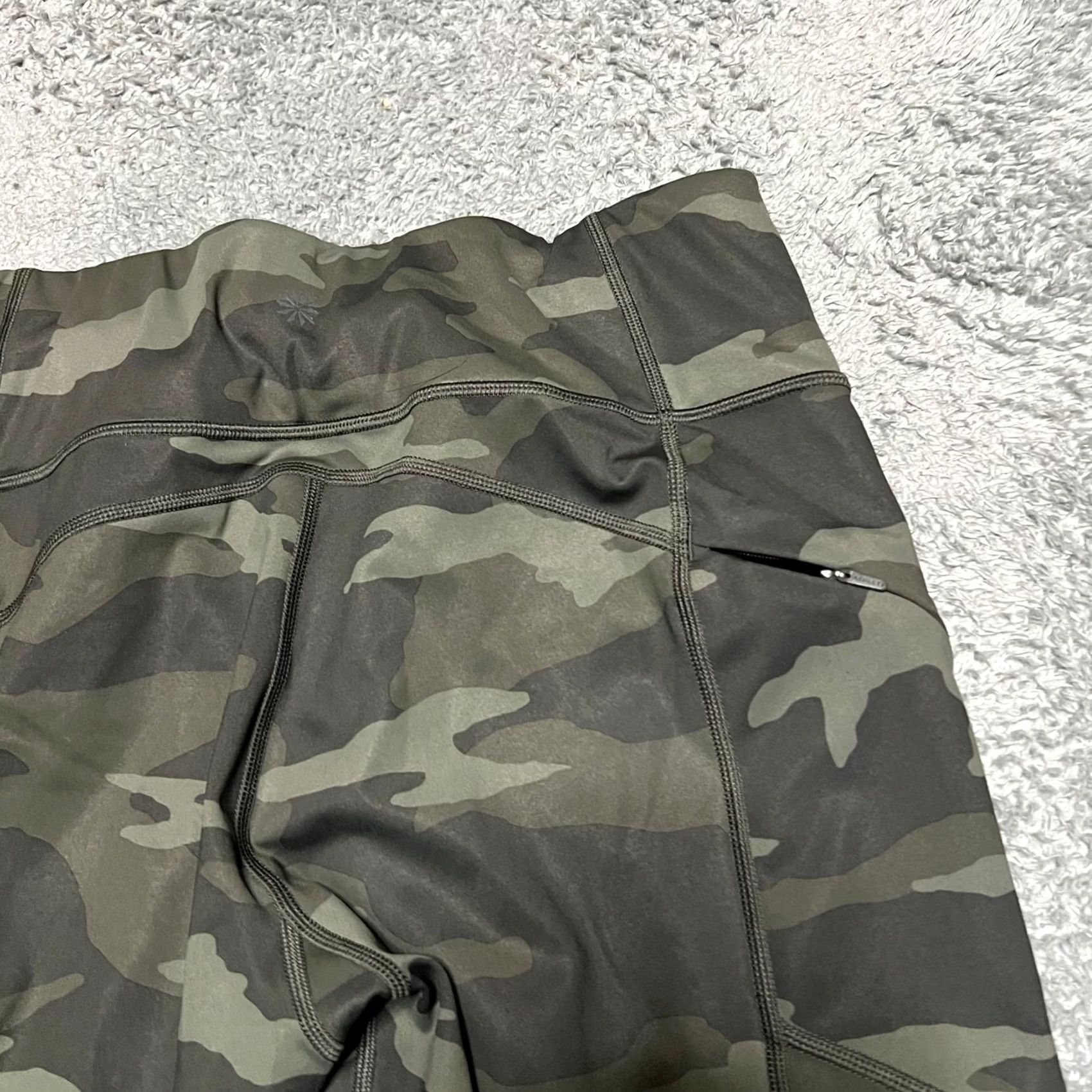 Athleta Athleta Contender Leggings Pants Womens Large Petite Camo 7/8 Size 36" / US 14 / IT 50 - 3 Thumbnail