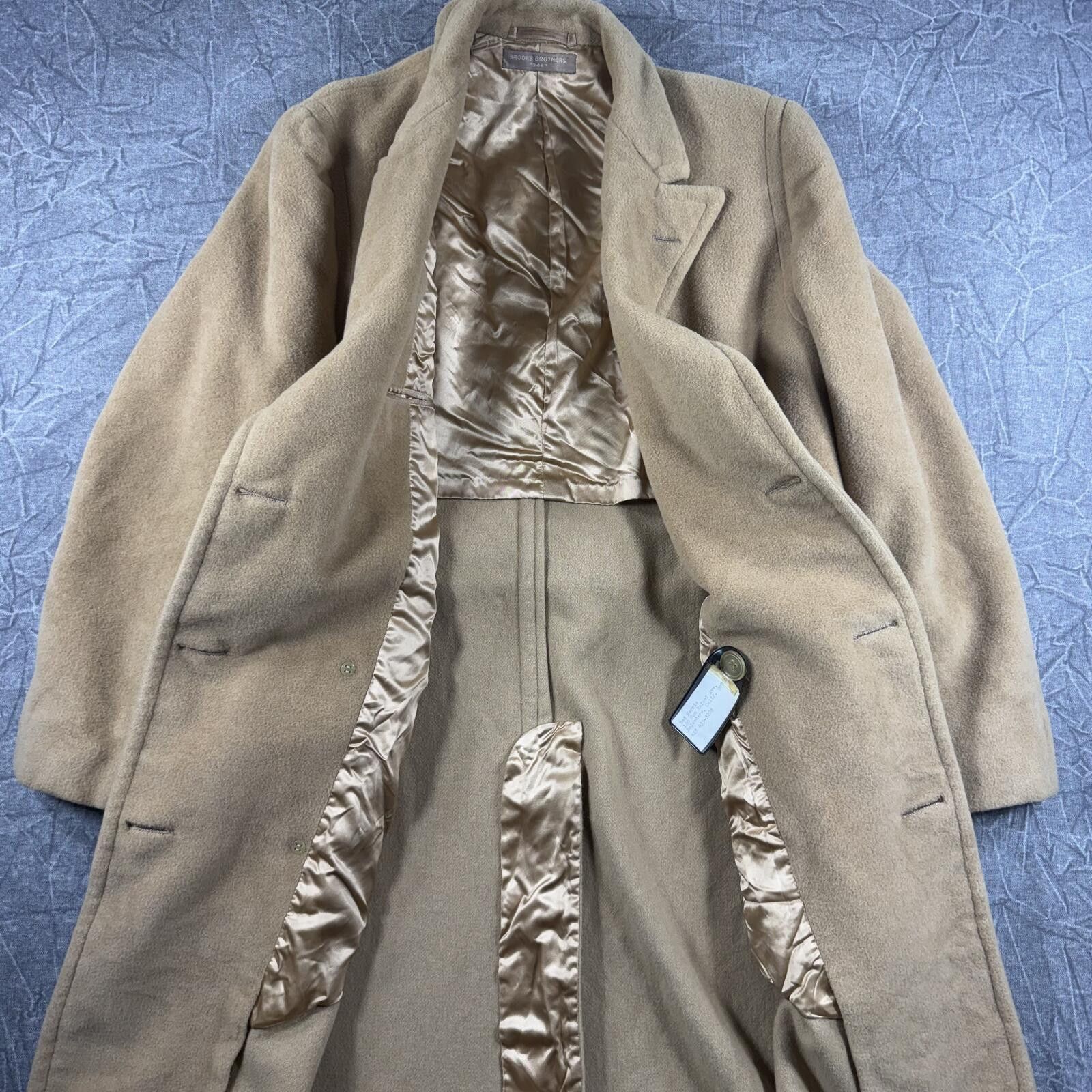 Brooks Brothers Brooks Brothers Overcoat Men's 41 L Camel Brown 346 VTG Size US L / EU 52-54 / 3 - 7 Thumbnail