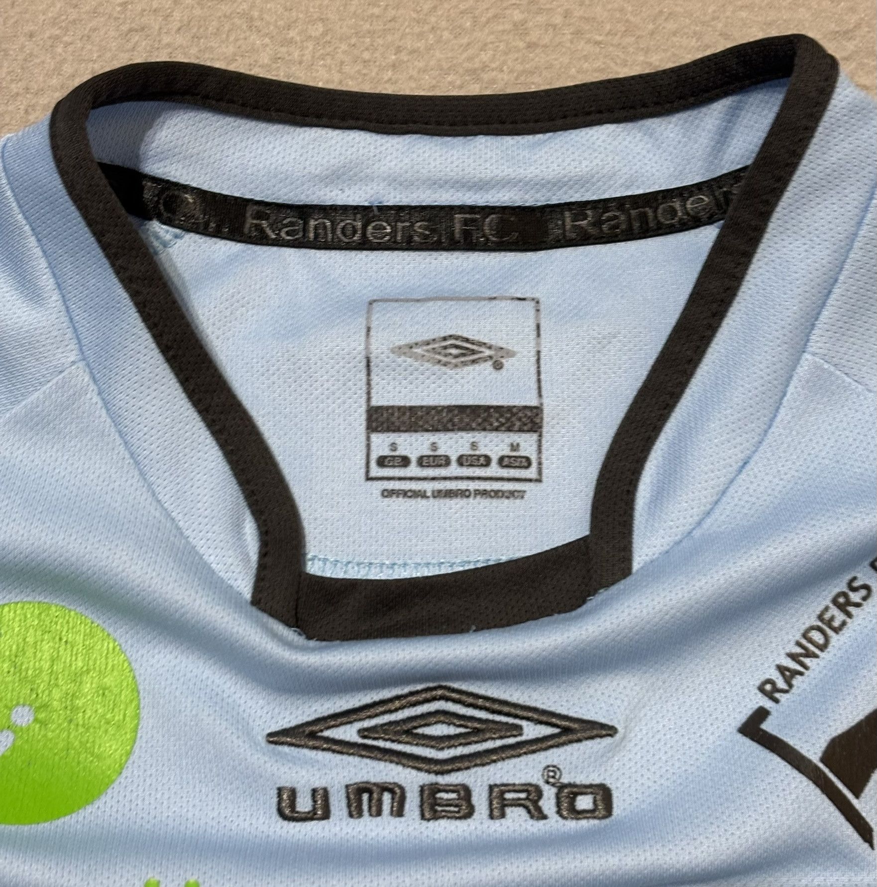 Umbro Randers FC 2009/2010 Umbro Football Jersey Size S Size US S / EU 44-46 / 1 - 11 Thumbnail