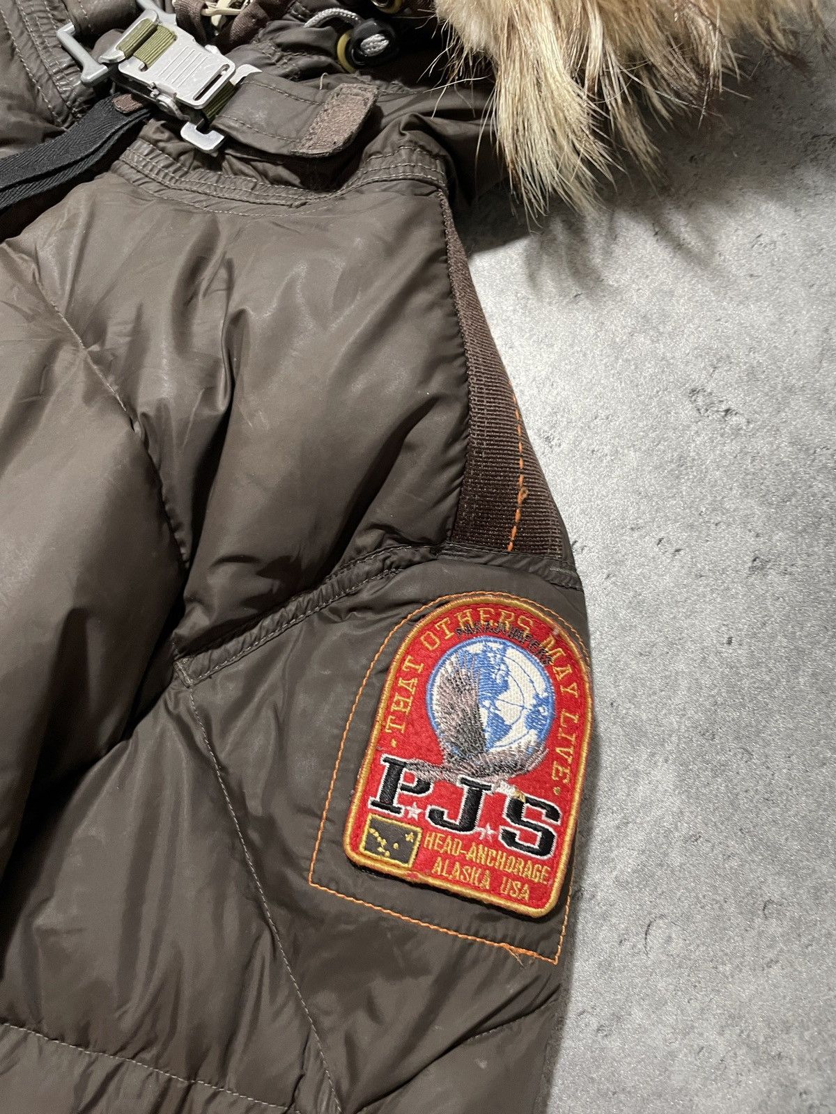 Parajumpers Parajumpers long puffer fur jacket military 2000s rare Size US L / EU 52-54 / 3 - 15 Thumbnail