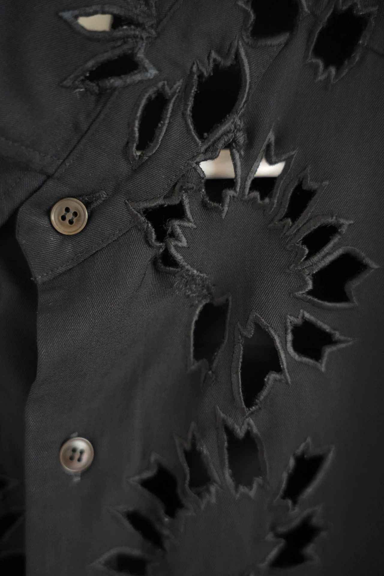 Yohji Yamamoto Yohji Yamamoto 96SS Flower Boy Cutout Wool Shirt Size US M / EU 48-50 / 2 - 5 Thumbnail