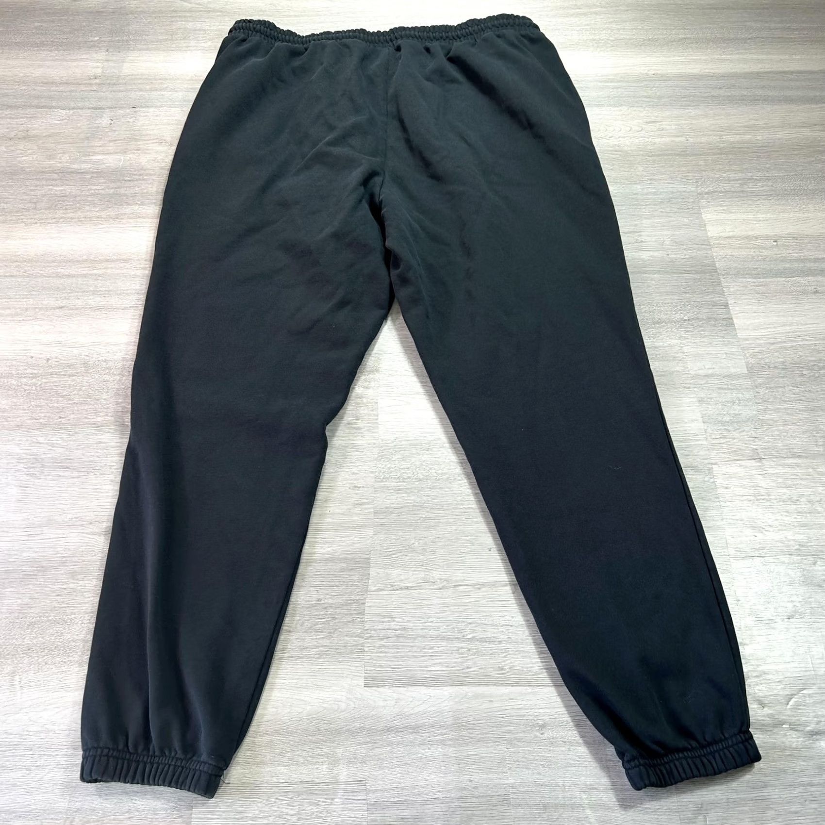 Fabletics Fabletics Mens 2XL Black Fleece Jogger Elastic Waist Pockets Sweatpants Sportswear Pants Size US 39 - 2 Thumbnail