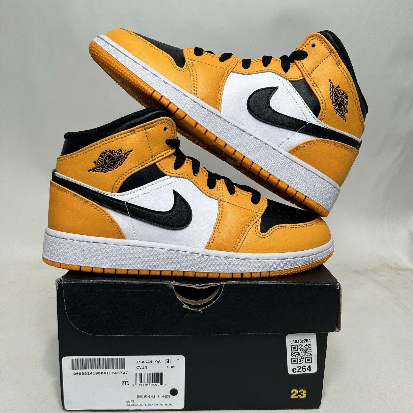 Nike Nike Air Jordan 1 Mid GS “Taxi/Yellow Toe” 2024 Size US 8 / IT 38 - 1 Thumbnail