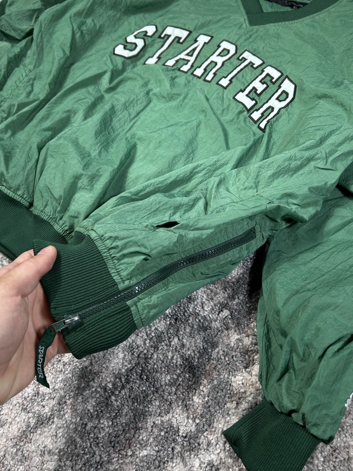 Starter Vintage Starter V-Neck Pullover Windbreaker Nylon XL Size US XL / EU 56 / 4 - 4 Thumbnail