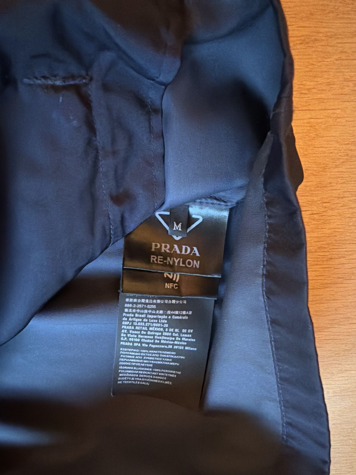 Prada Navy Renylon Bowling Shirt Size US M / EU 48-50 / 2 - 5 Thumbnail