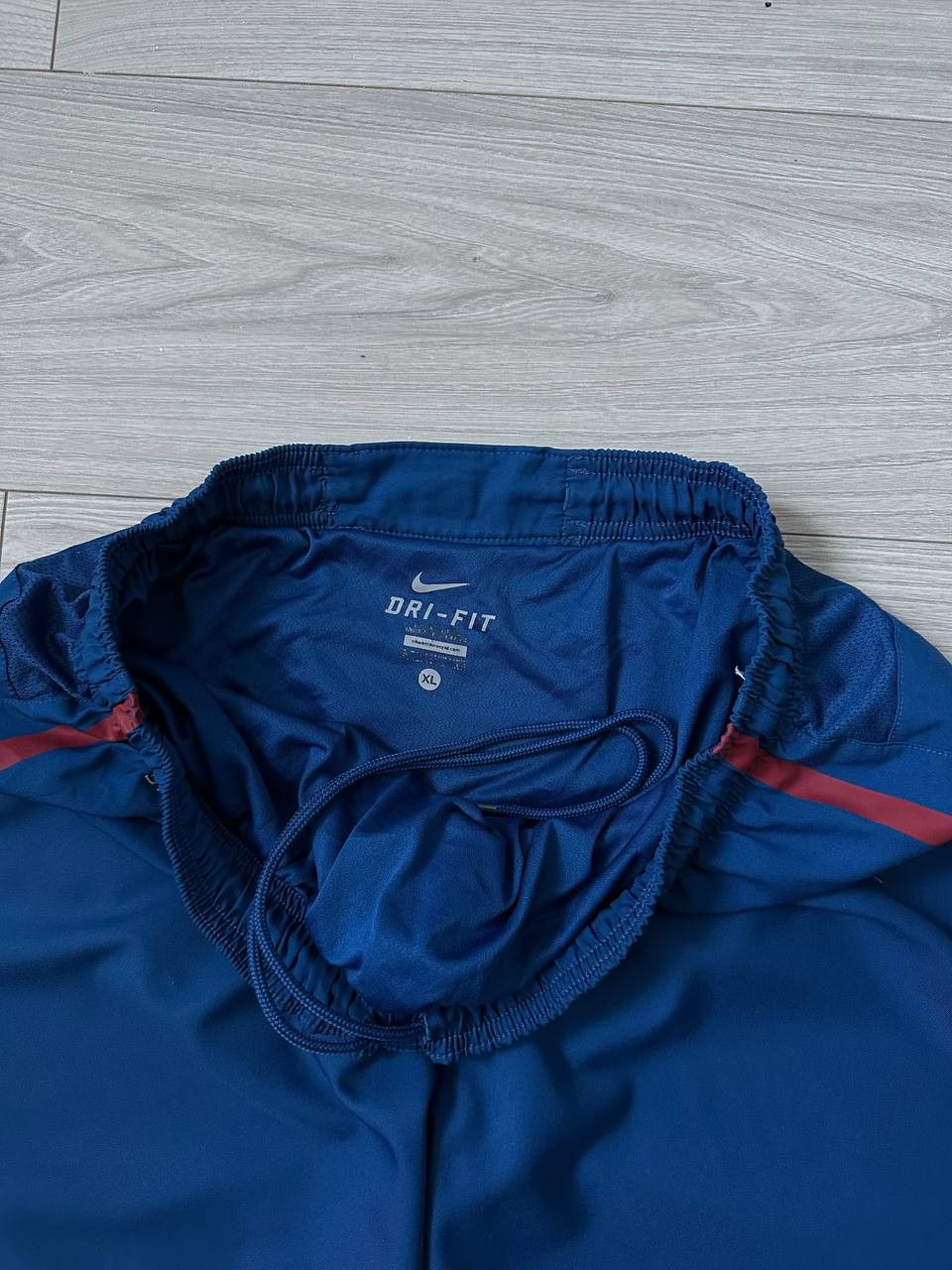 Nike Vintage Y2K Nike FC Barcelona Home Soccer Shorts Size US 34 / EU 50 - 5 Thumbnail