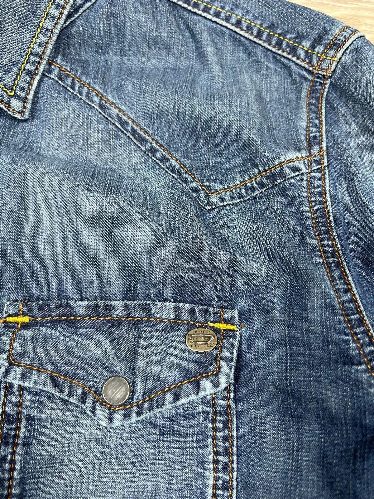 Diesel Diesel Denim Shirt Medium Blue Pearl Snap Button Western Size US M / EU 48-50 / 2 - 7 Thumbnail