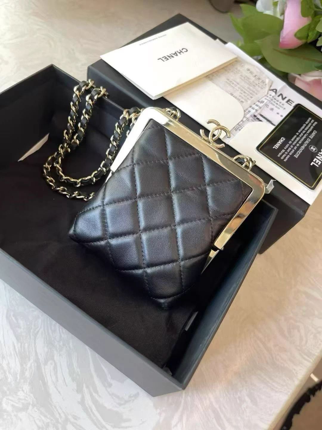 Chanel Chanel 22C Acrylic Black Clutch with Chain Evening Full Set Size ONE SIZE - 2 Thumbnail
