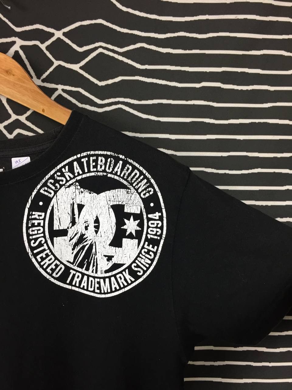 DC DC Skateboarding Big Logo Tee Size US S / EU 44-46 / 1 - 4 Thumbnail