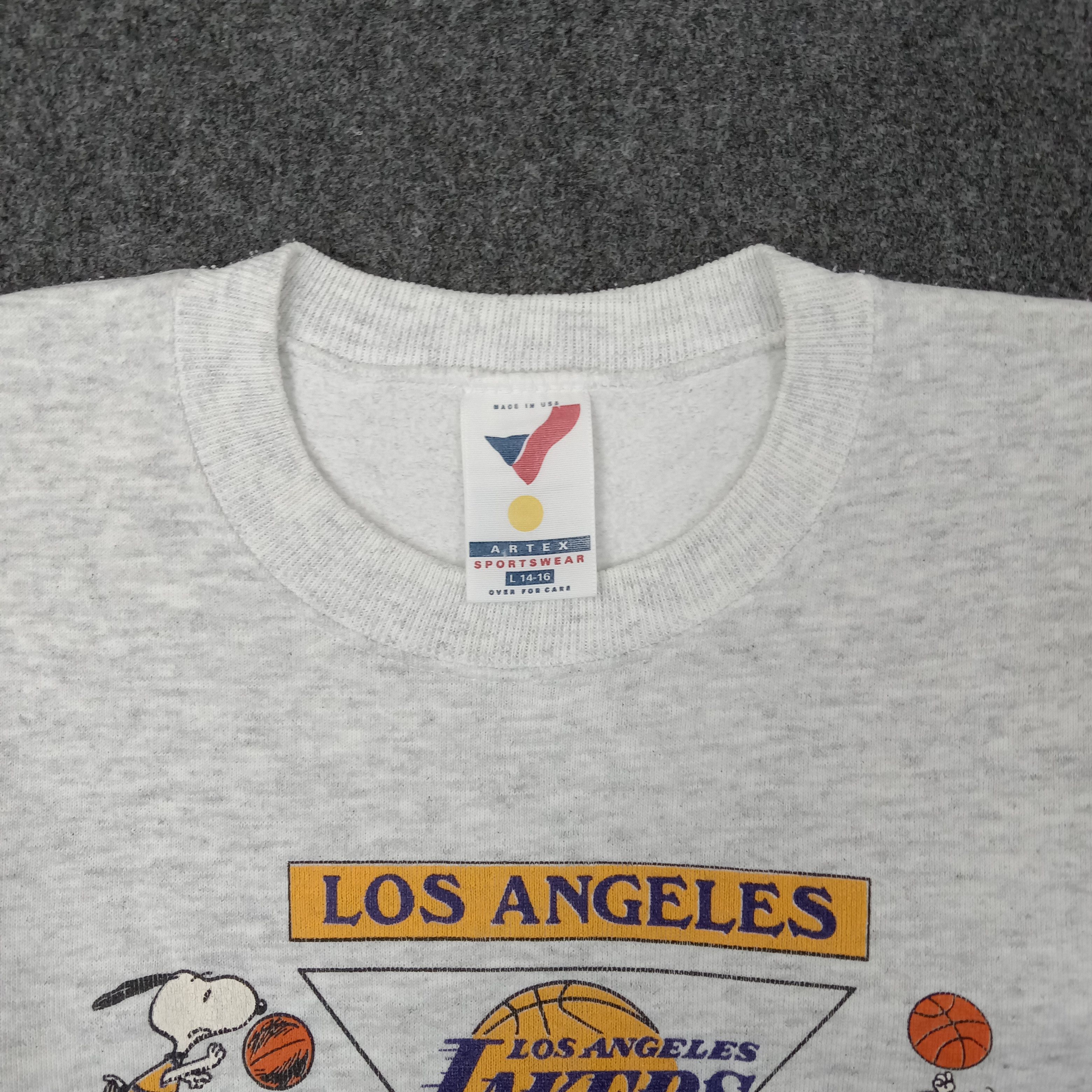 NBA 90's Los Angeles Lakers X Snoopy Sport Sweatshirt C253N14 Size US XS / EU 42 / 0 - 4 Thumbnail