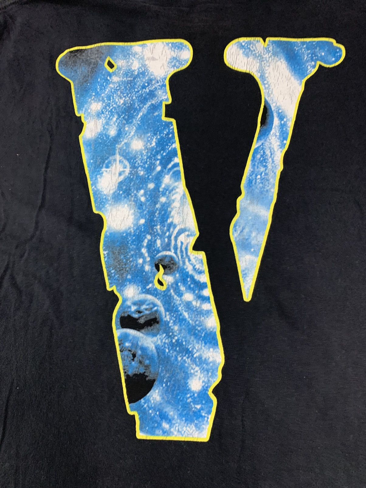 Vlone VLONE X JUICE WRLD Size US XL / EU 56 / 4 - 8 Thumbnail