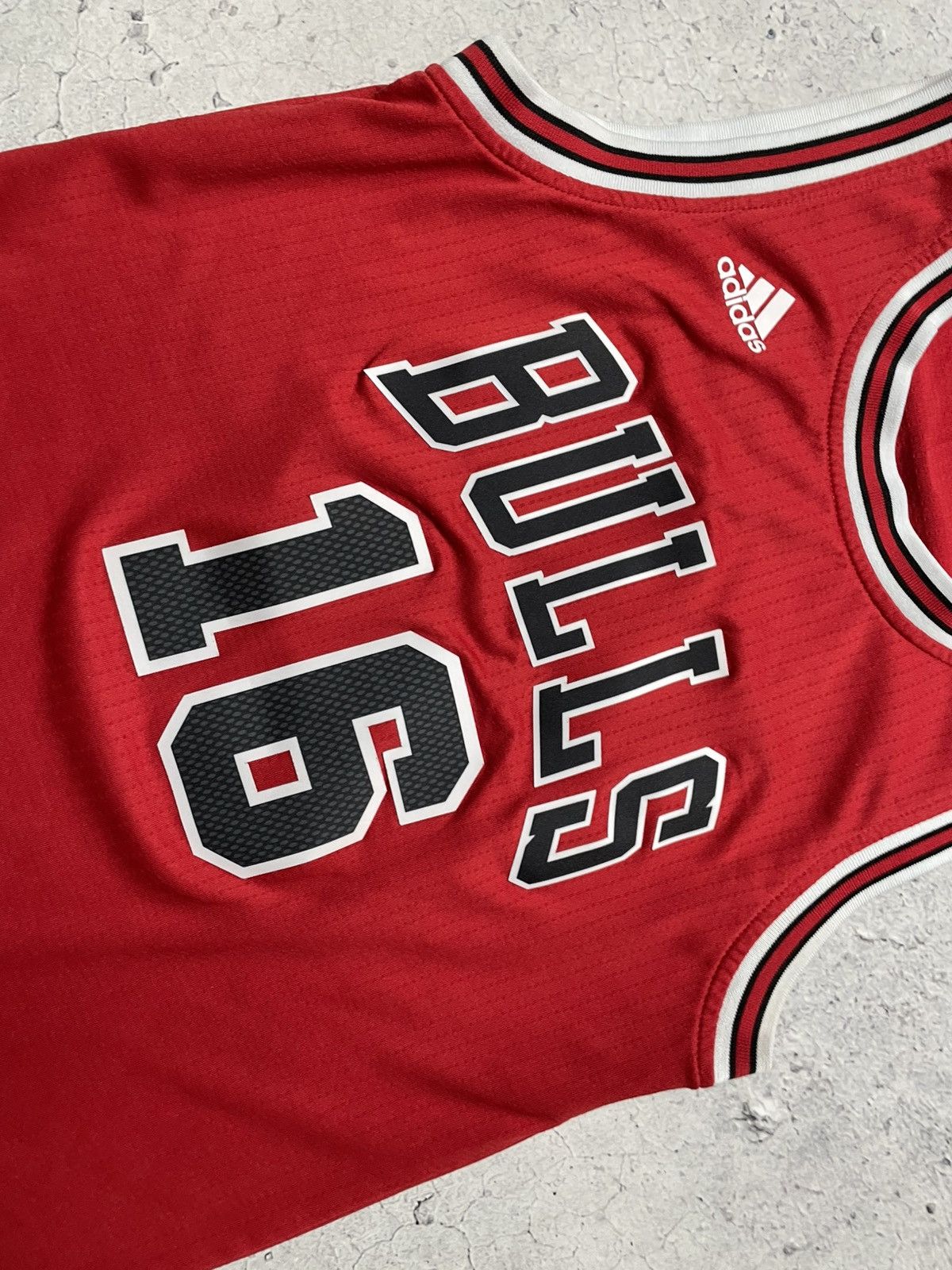 NBA Adidas Chicago Bulls Pau Gasol #16 Vintage Jersey Size US S / EU 44-46 / 1 - 6 Thumbnail