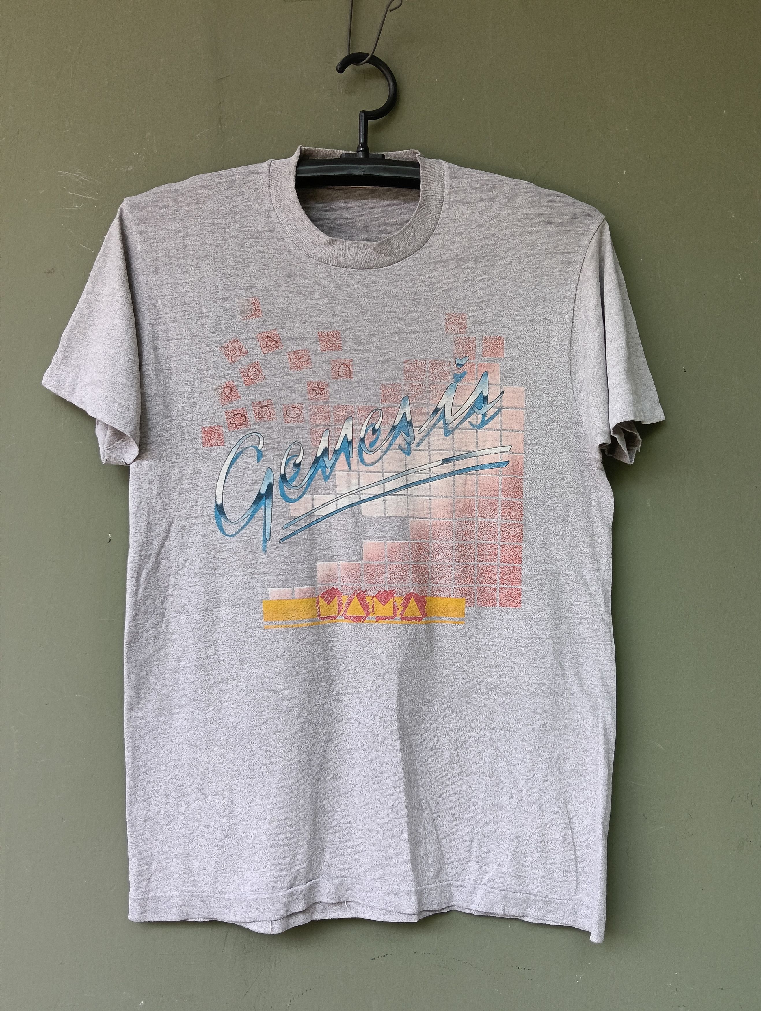 Vintage Genesis tour vintage t shirt 80s size M. Size US M / EU 48-50 / 2 - 1 Thumbnail